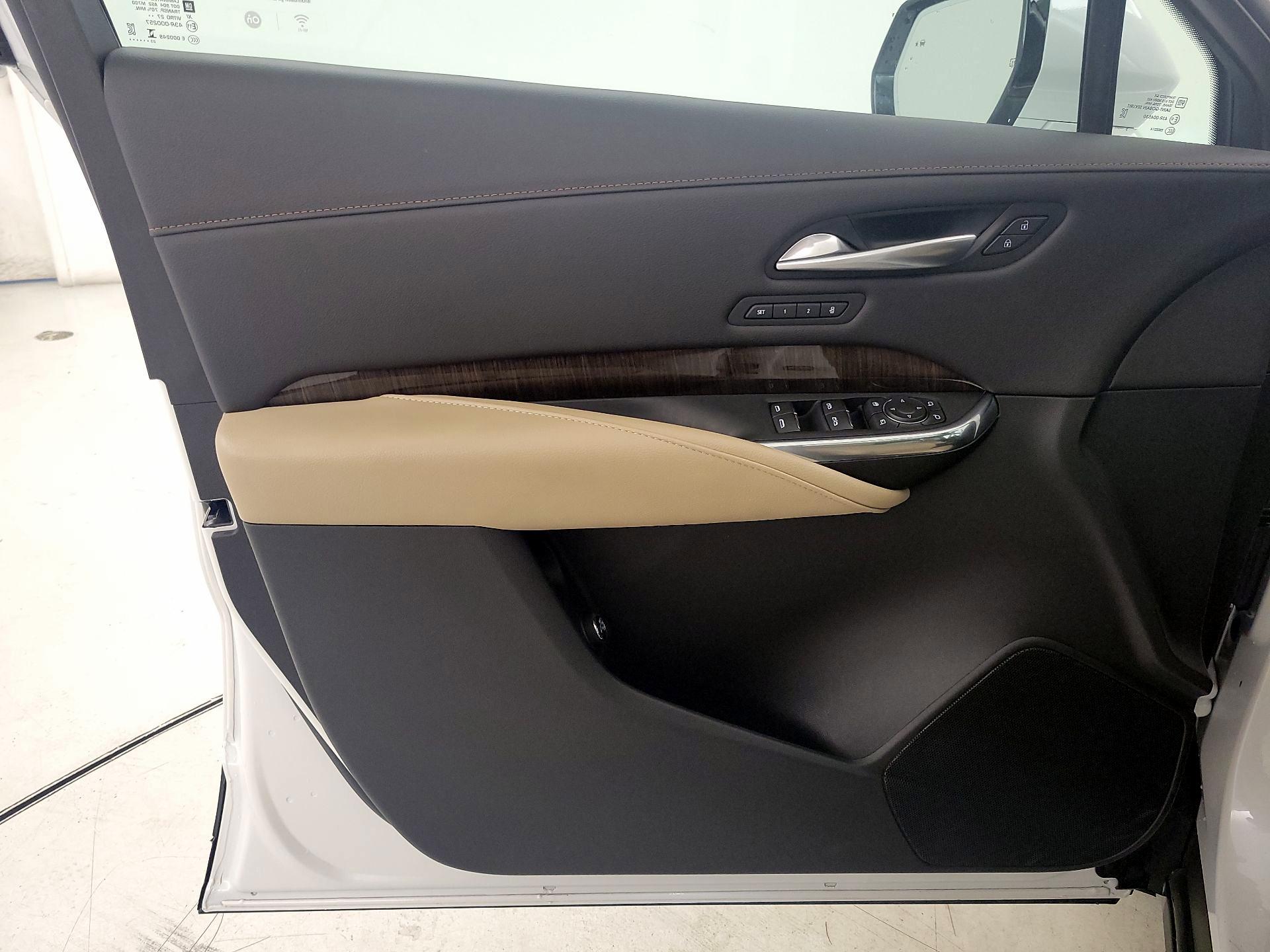 Thumbnail: 2024 Cadillac XT4 - 12