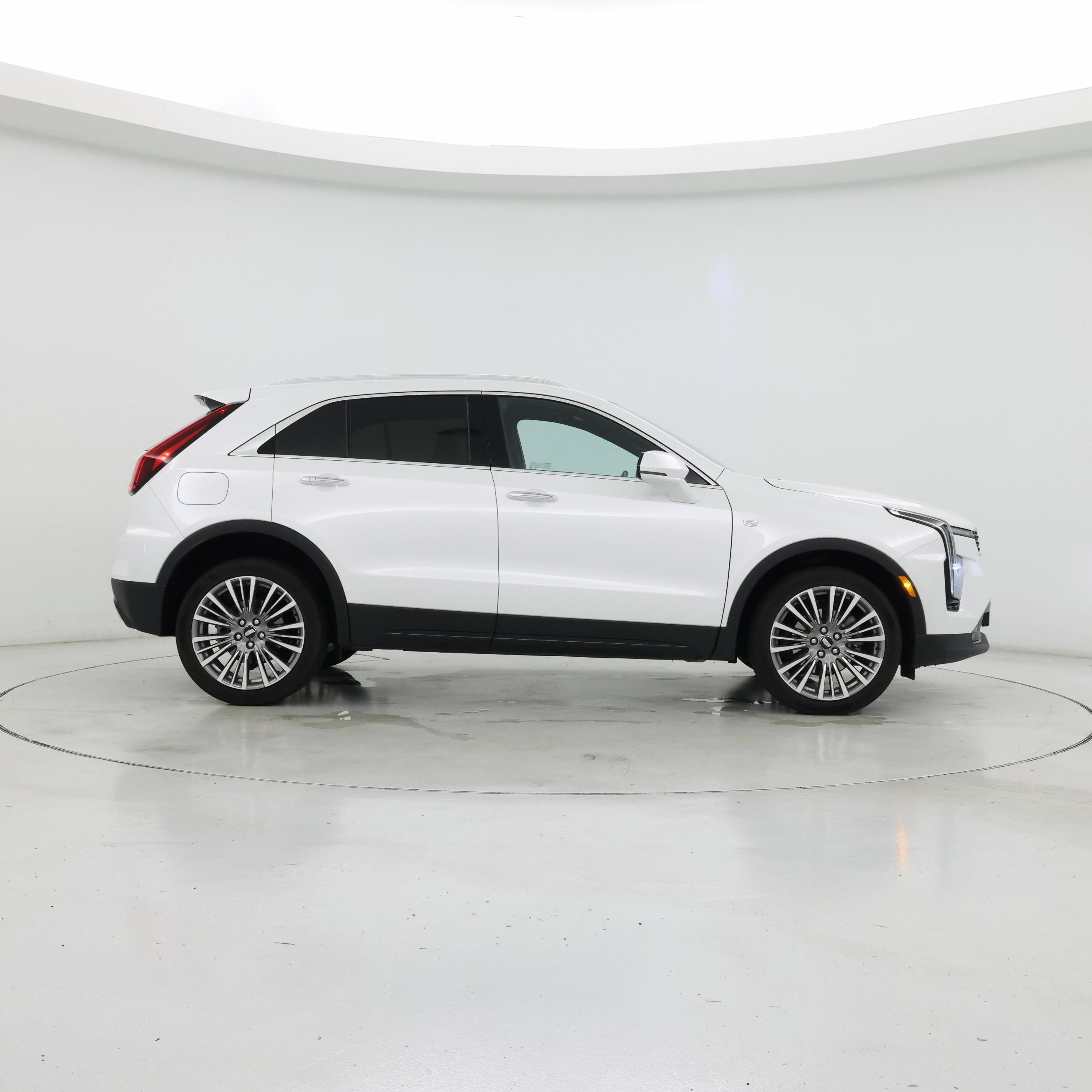 Thumbnail: 2024 Cadillac XT4 - 7