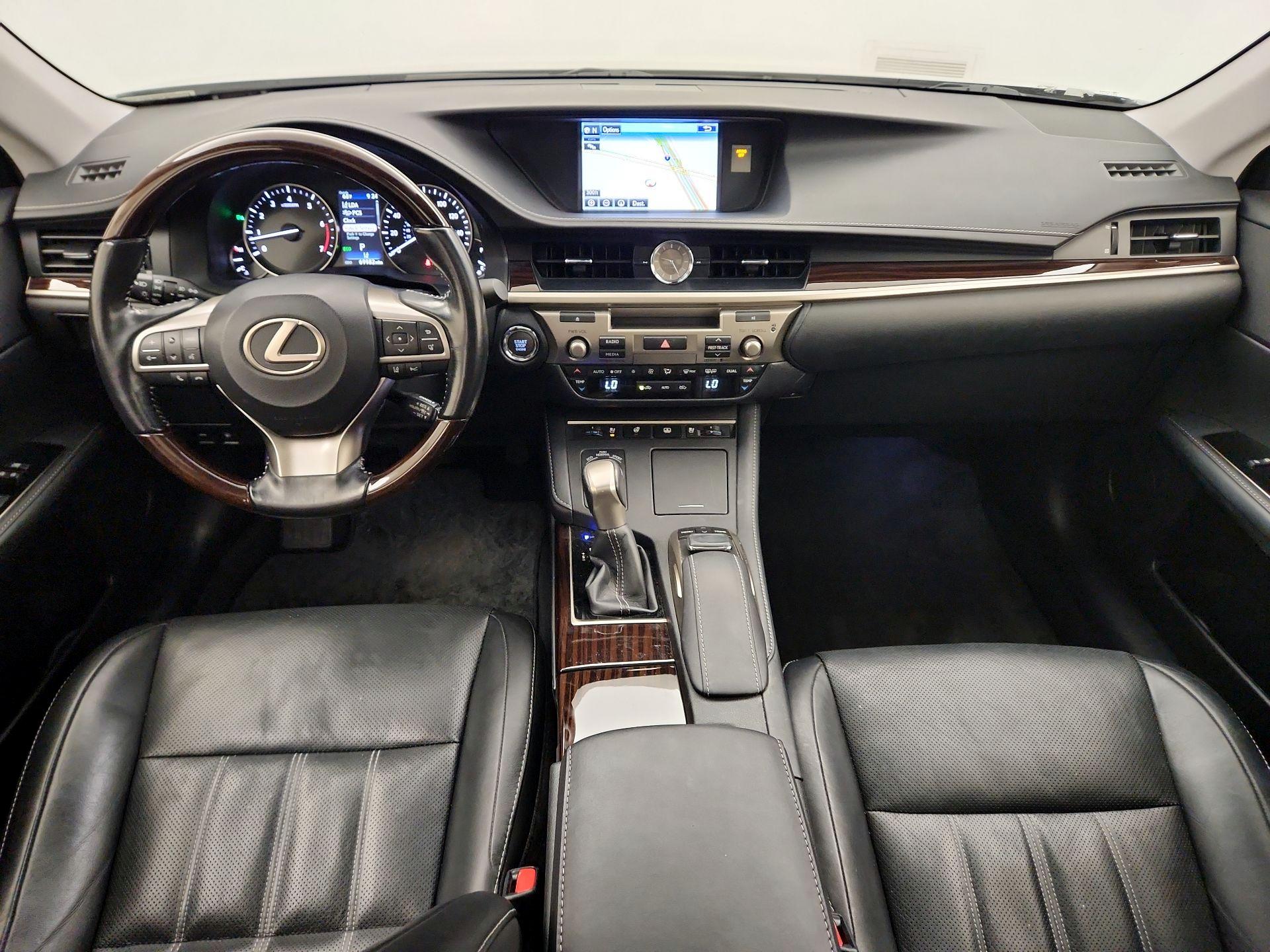 Thumbnail: 2016 Lexus ES - 9