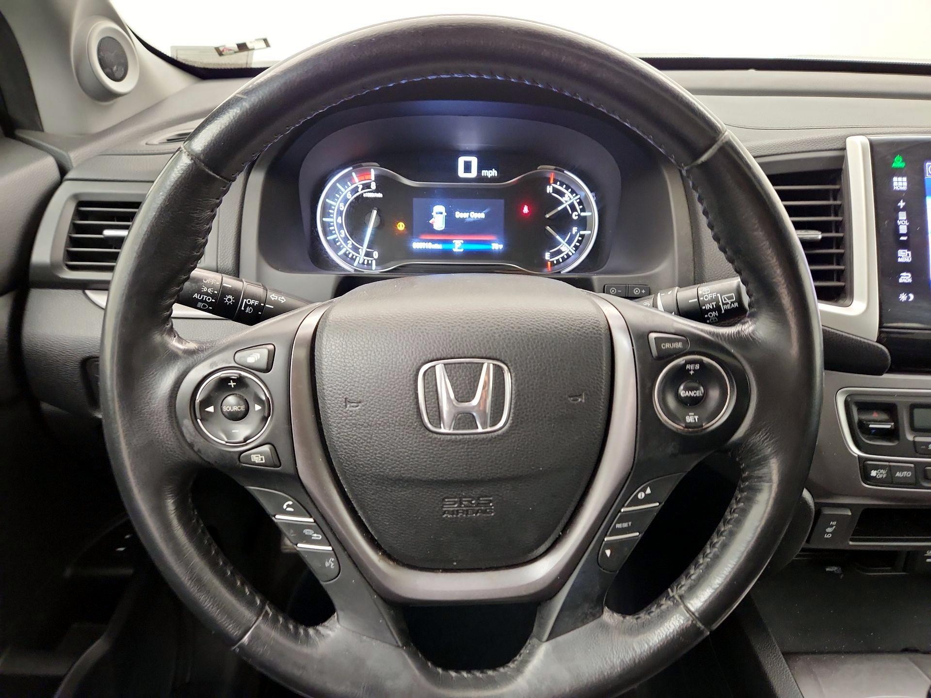 Thumbnail: 2016 Honda Pilot - 10