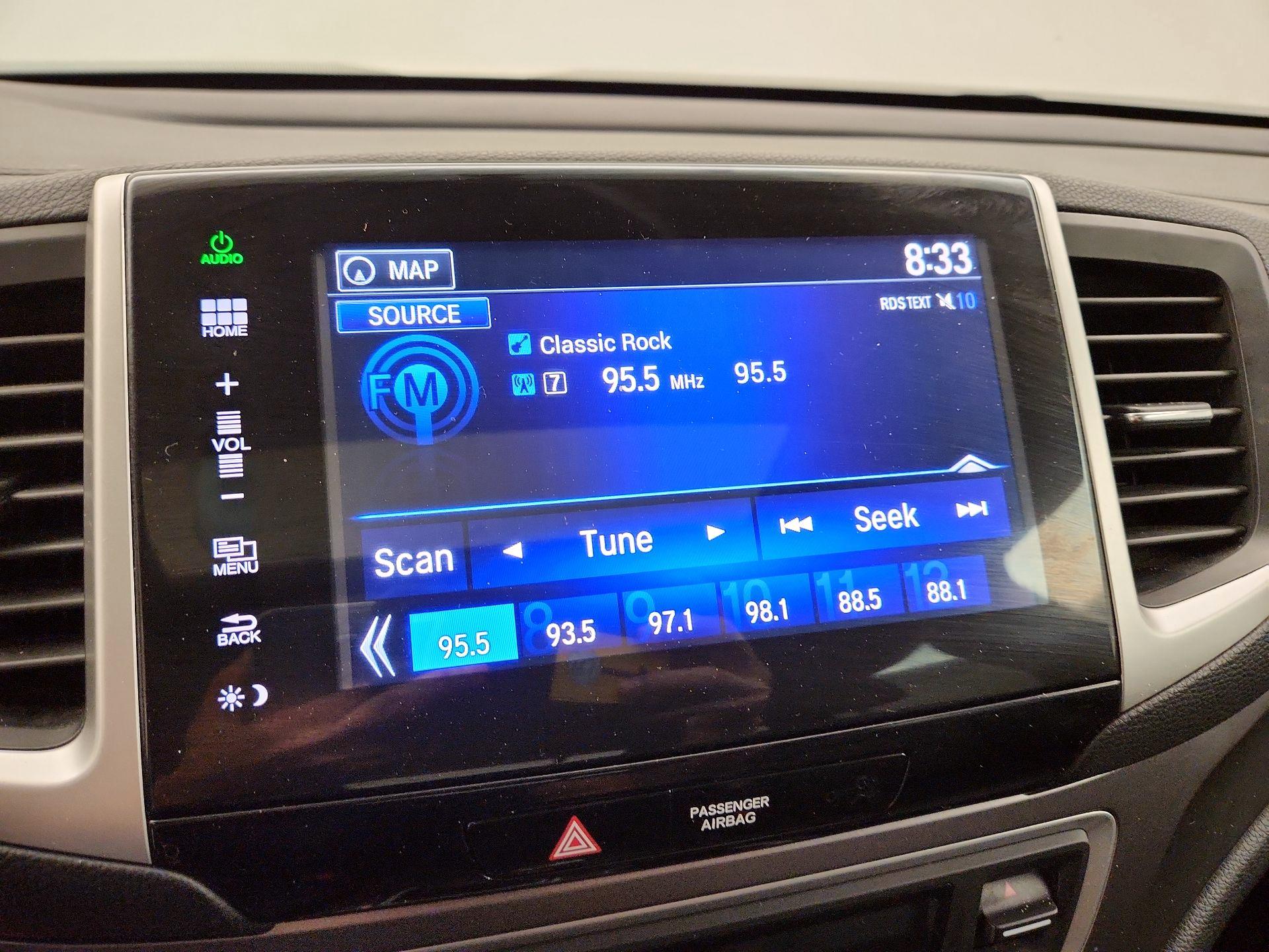 Thumbnail: 2016 Honda Pilot - 16