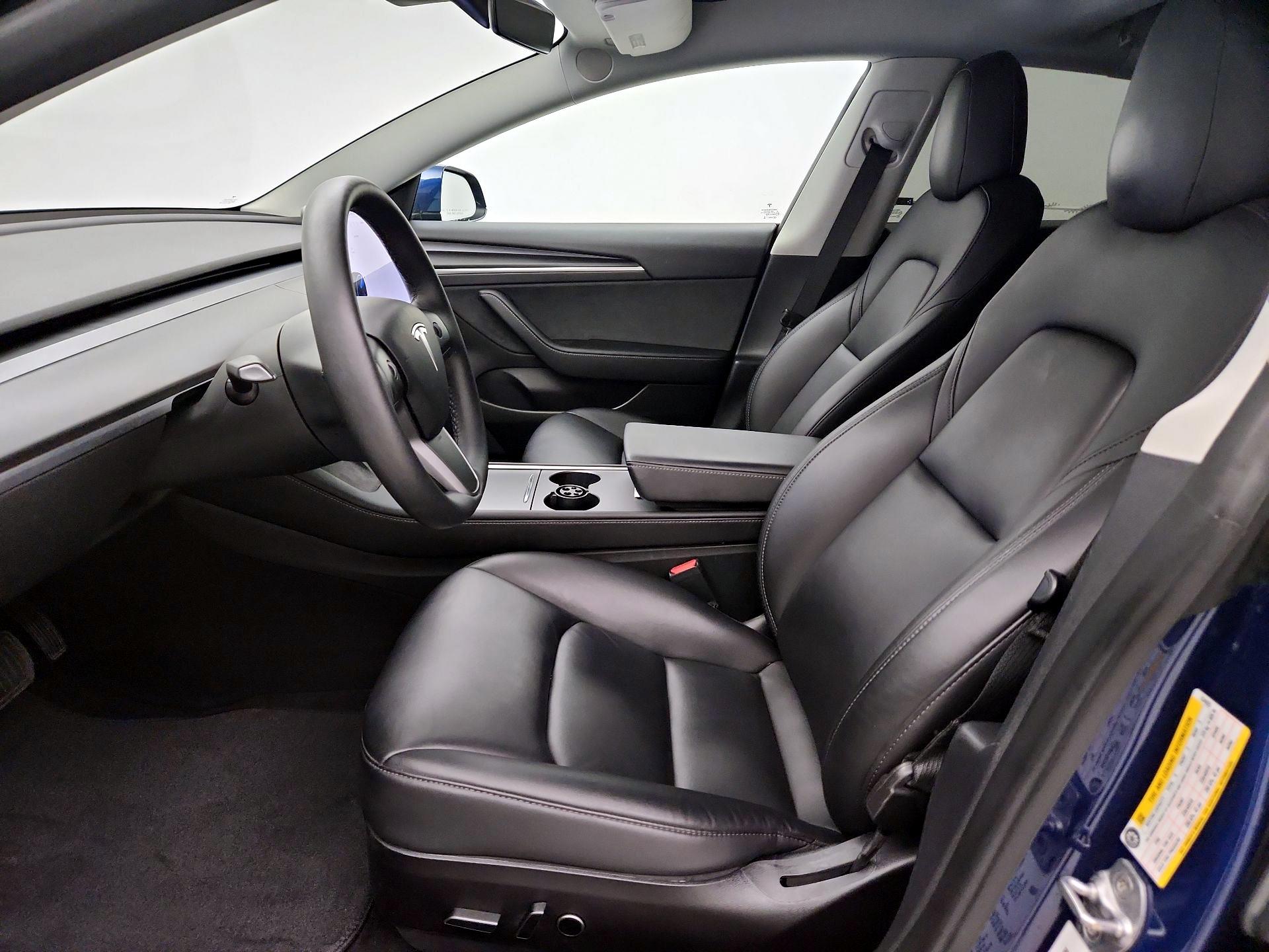 Thumbnail: 2022 Tesla Model 3 - 11