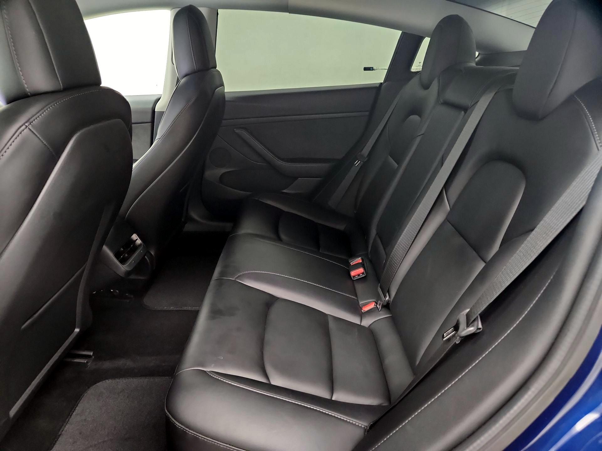 Thumbnail: 2022 Tesla Model 3 - 18
