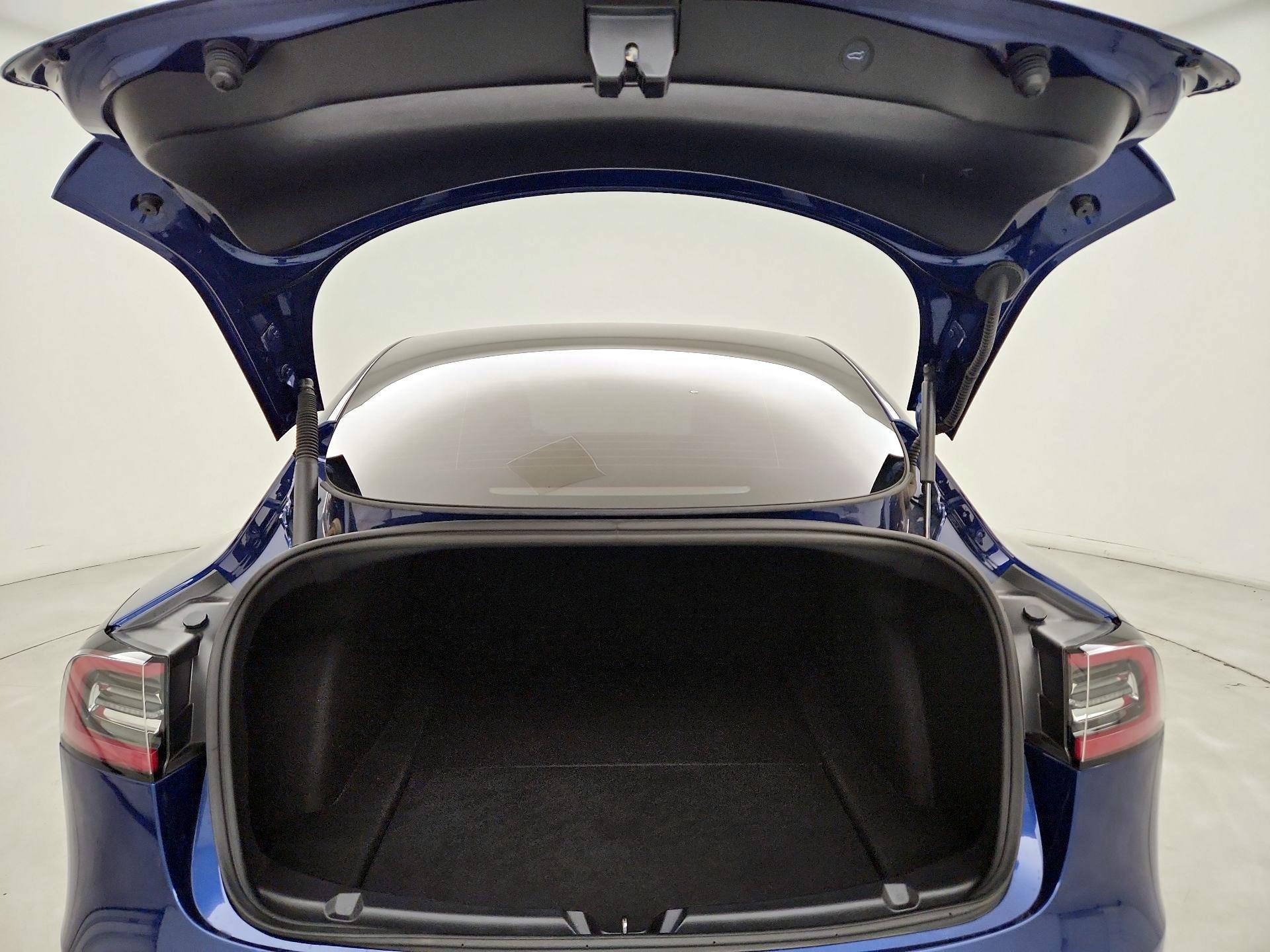 Thumbnail: 2022 Tesla Model 3 - 19