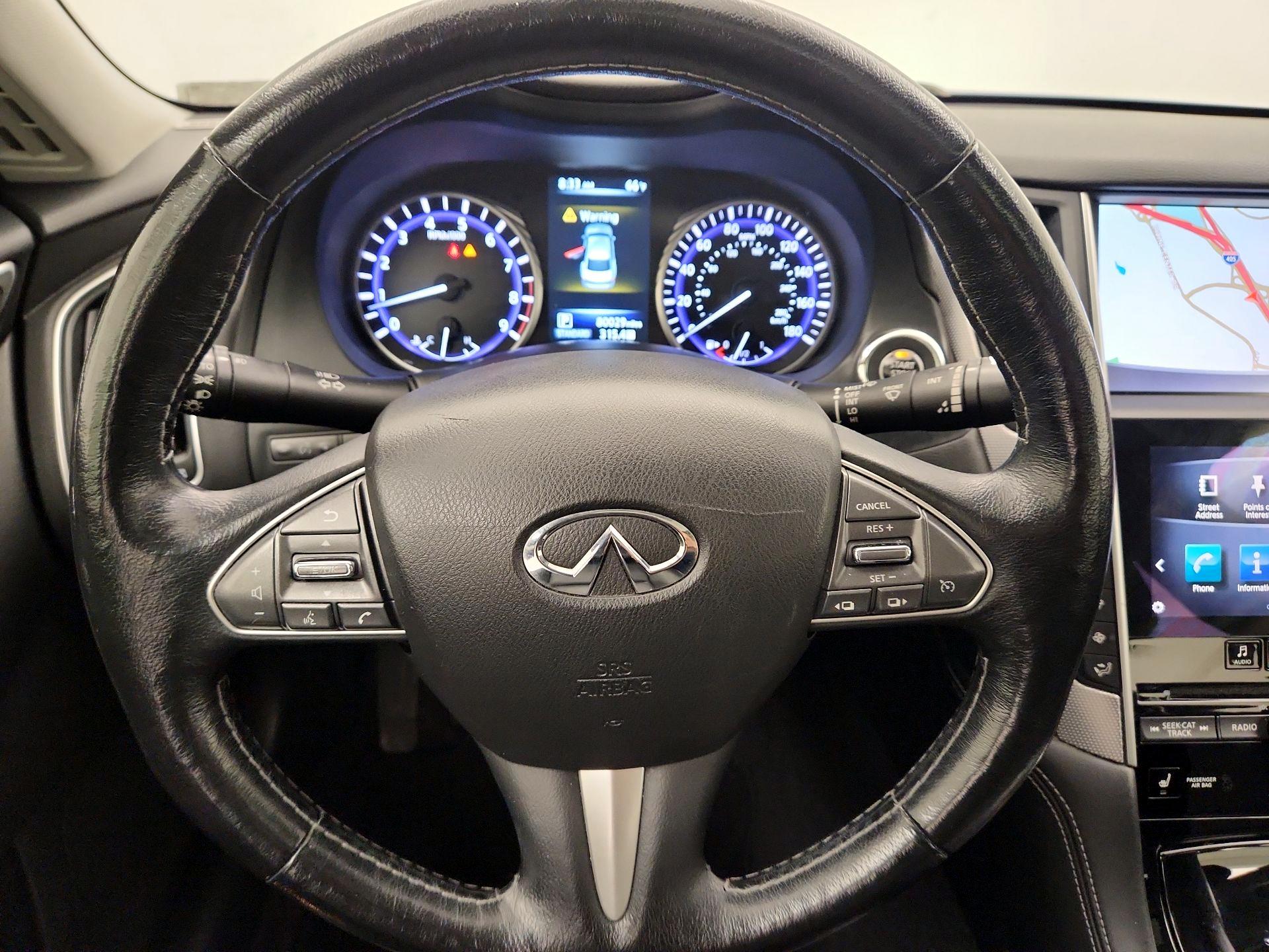 Thumbnail: 2015 INFINITI Q50 - 10