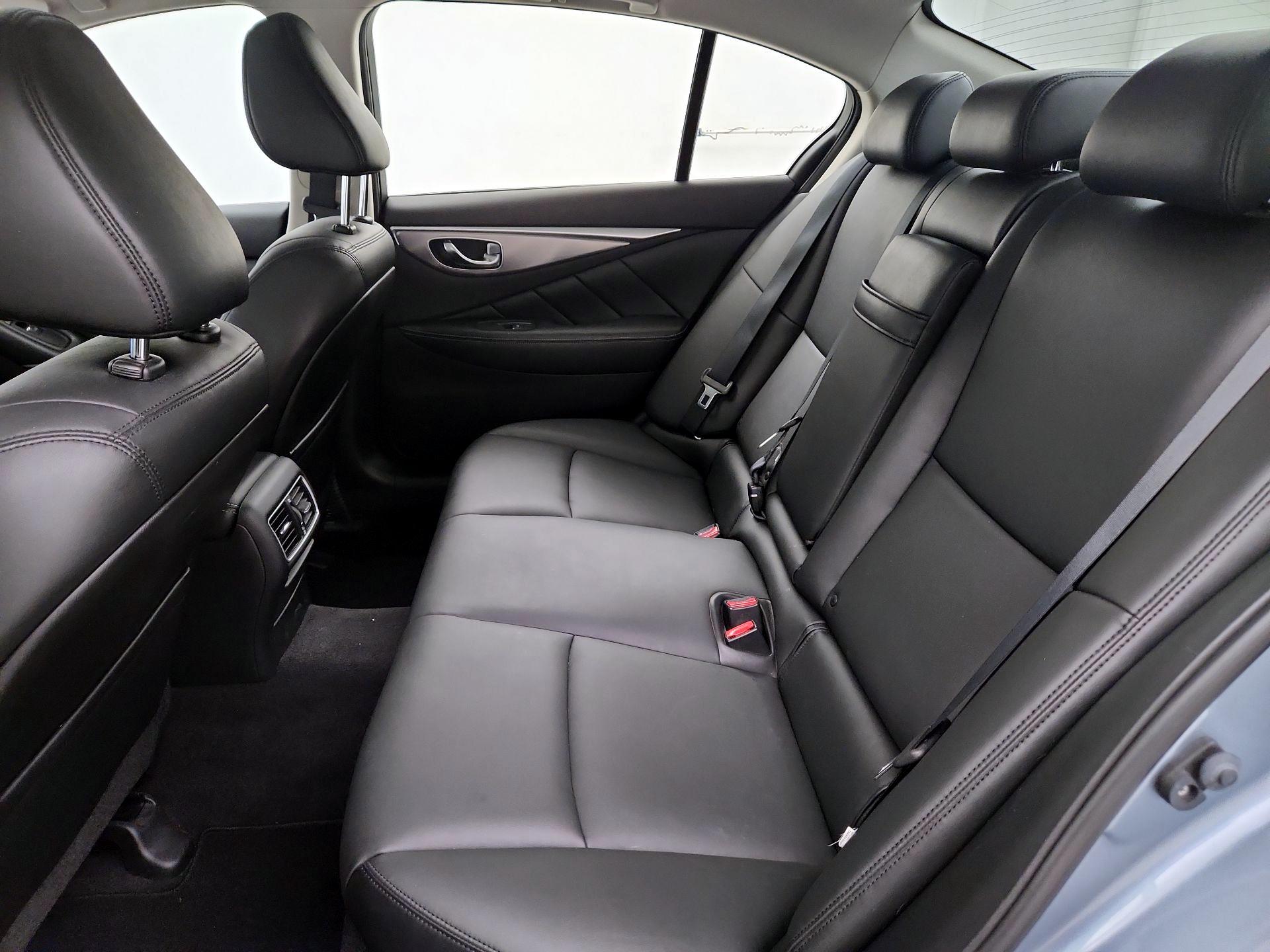Thumbnail: 2015 INFINITI Q50 - 19