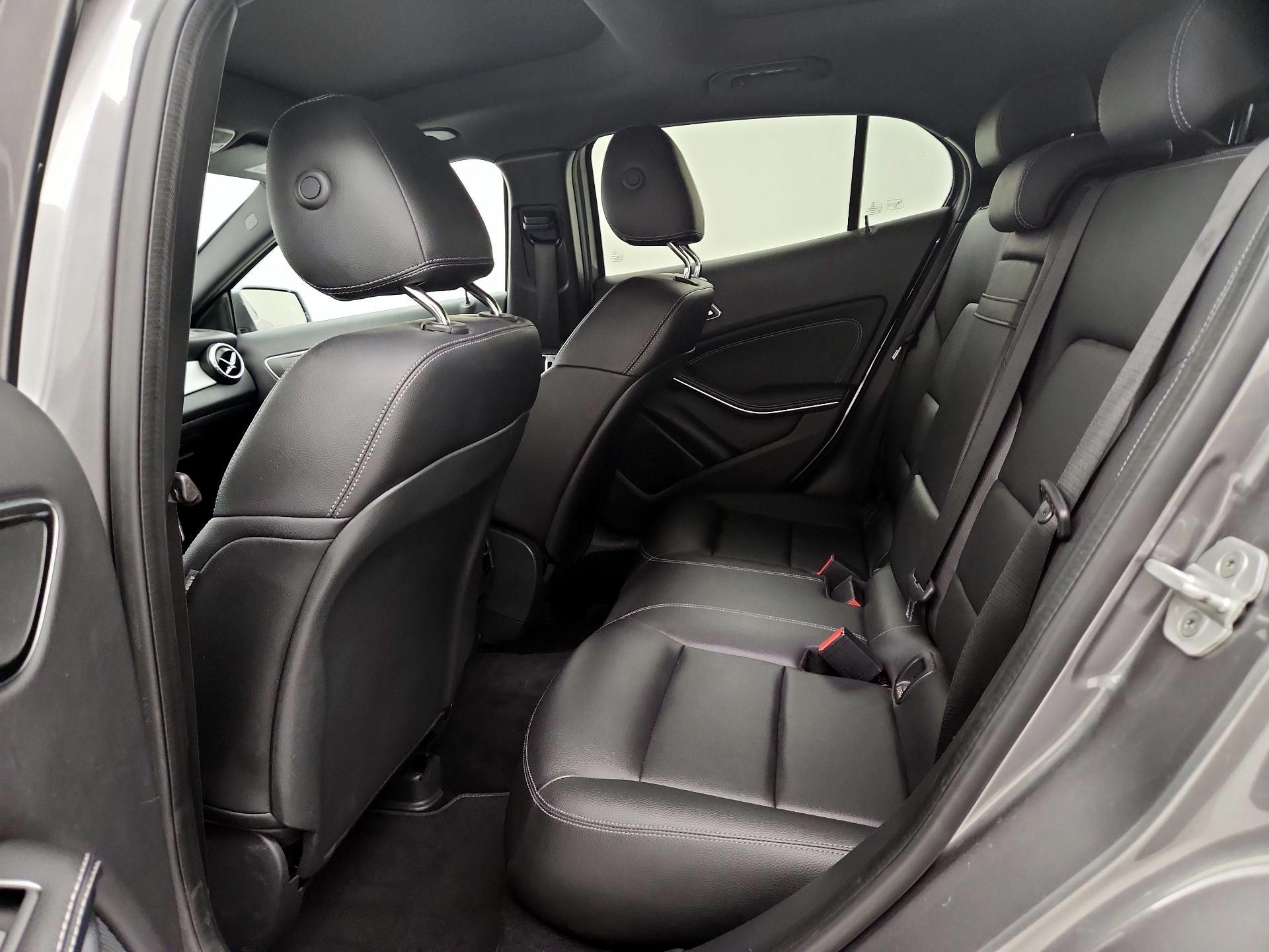 Thumbnail: 2016 Mercedes-Benz GLA - 19