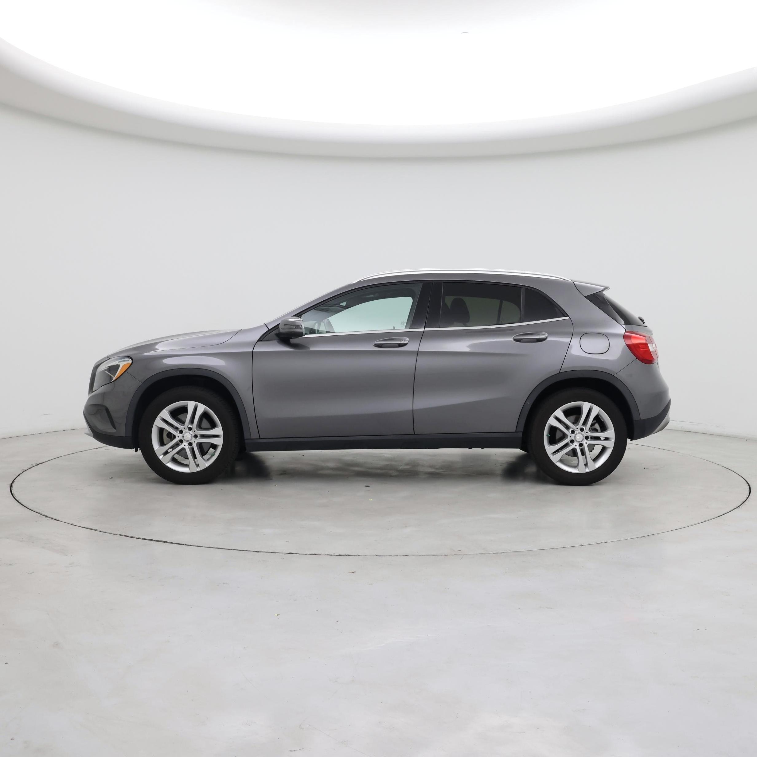 Thumbnail: 2016 Mercedes-Benz GLA - 3