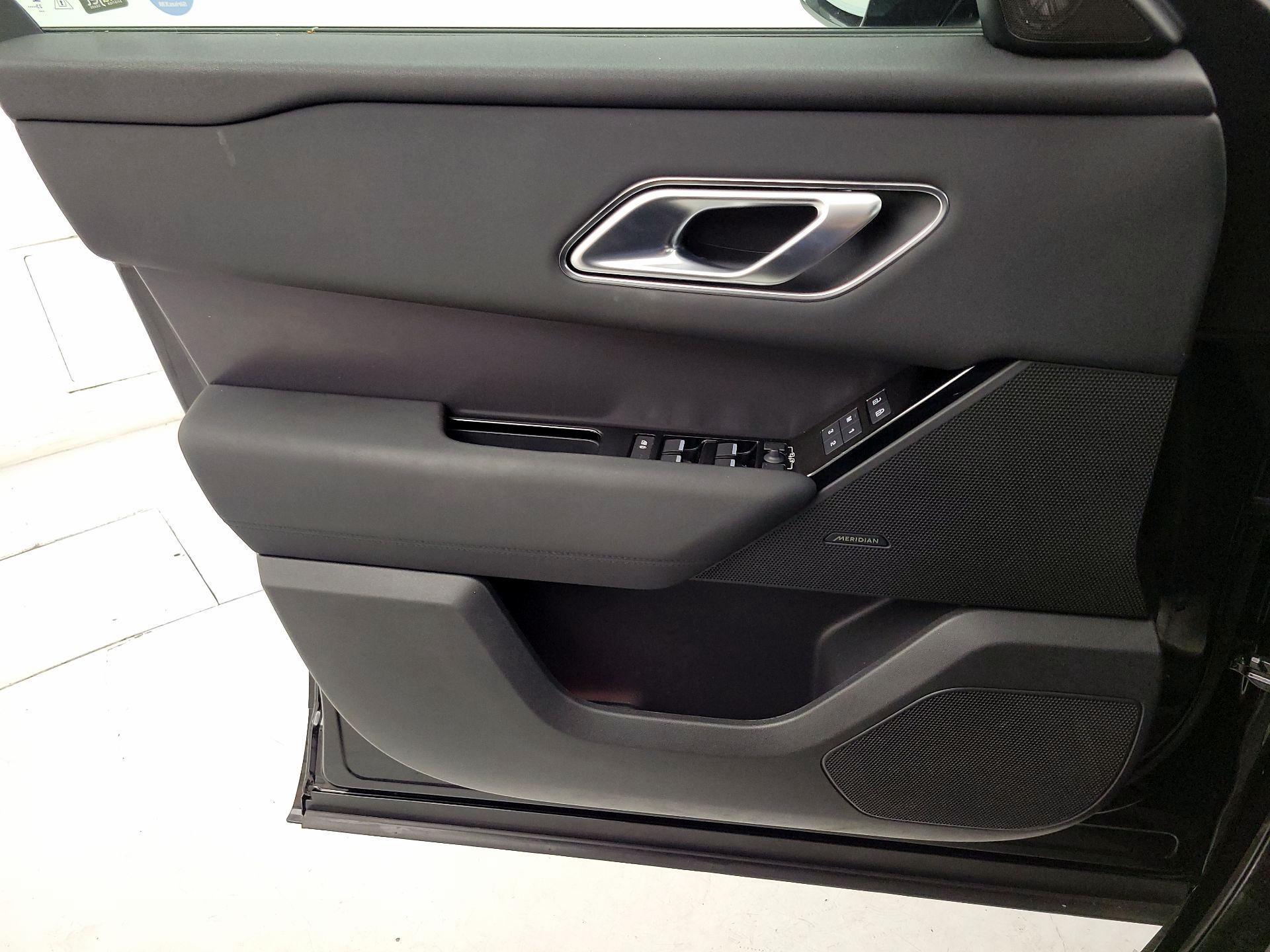 Thumbnail: 2024 Land Rover Range Rover Velar - 12