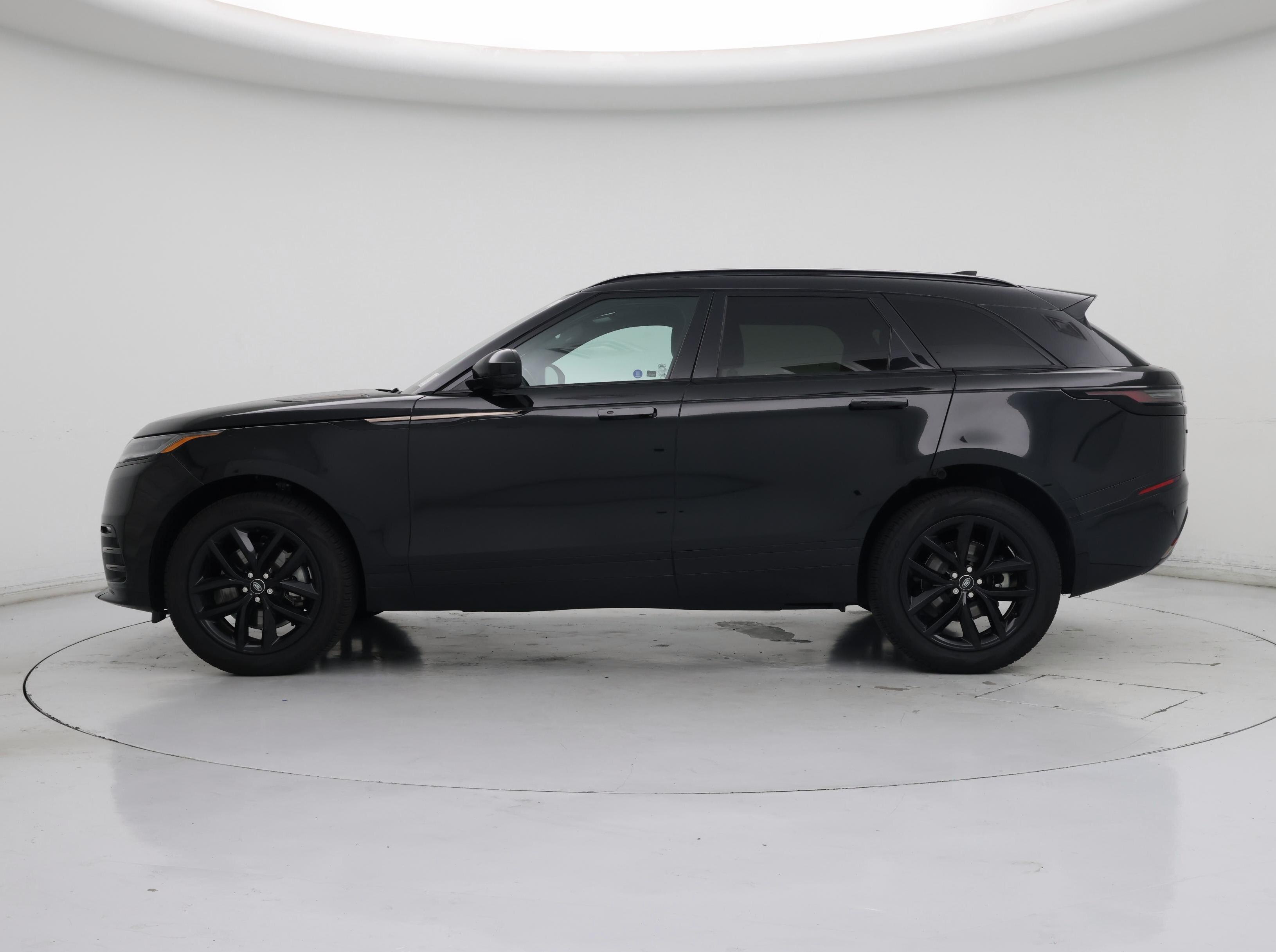Thumbnail: 2024 Land Rover Range Rover Velar - 3