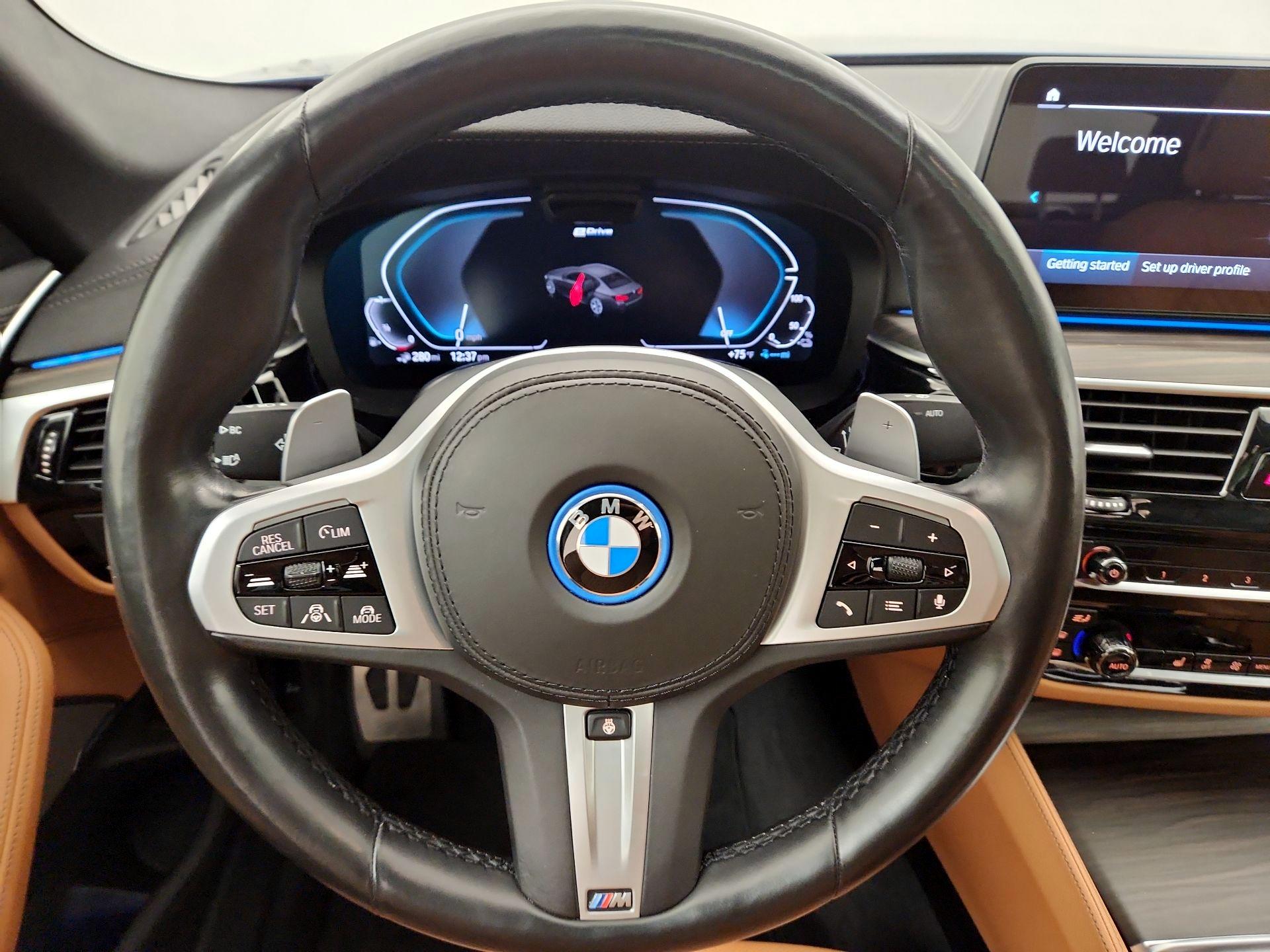 Thumbnail: 2022 BMW 5 Series - 10