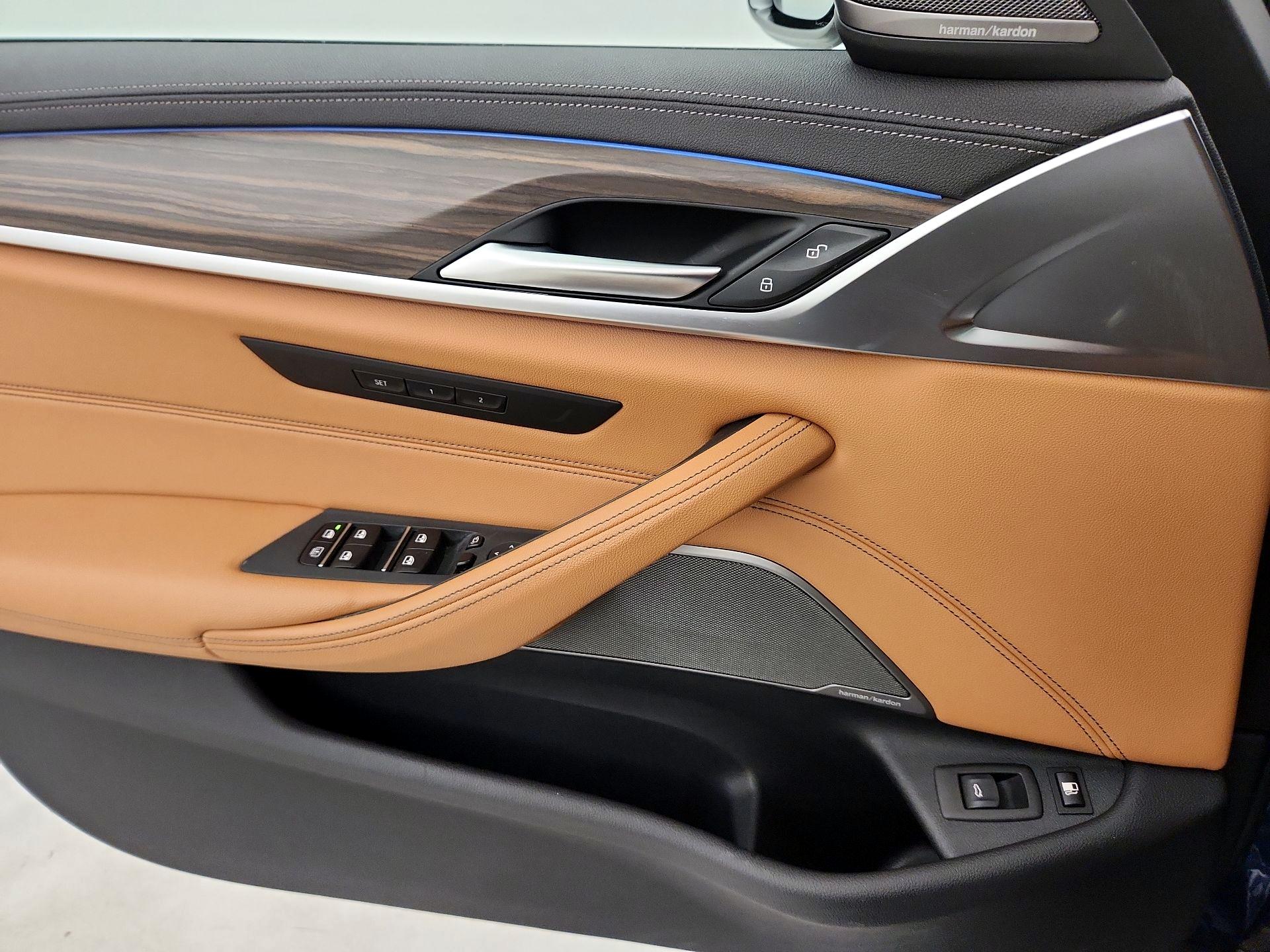 Thumbnail: 2022 BMW 5 Series - 12