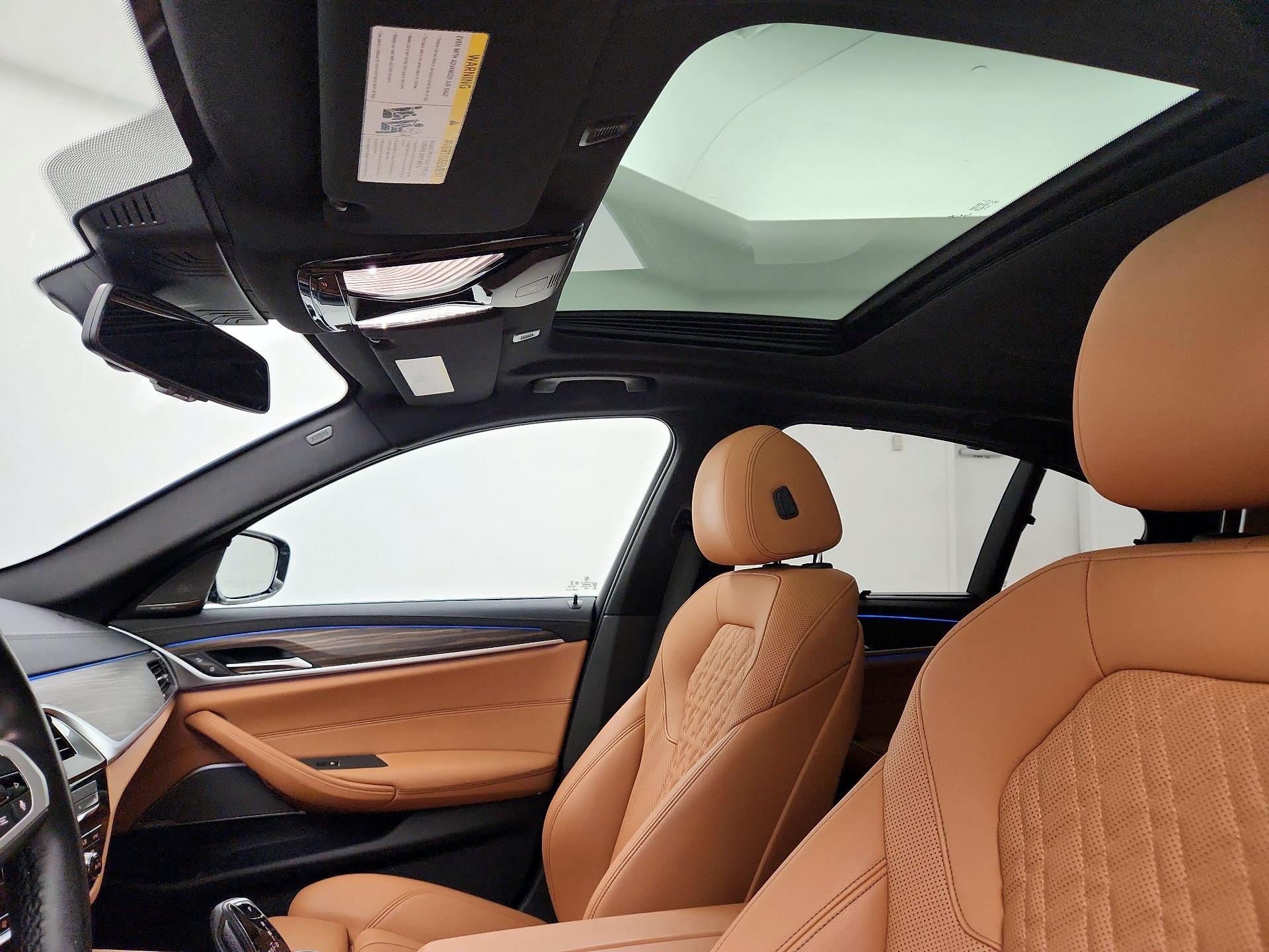 Thumbnail: 2022 BMW 5 Series - 20