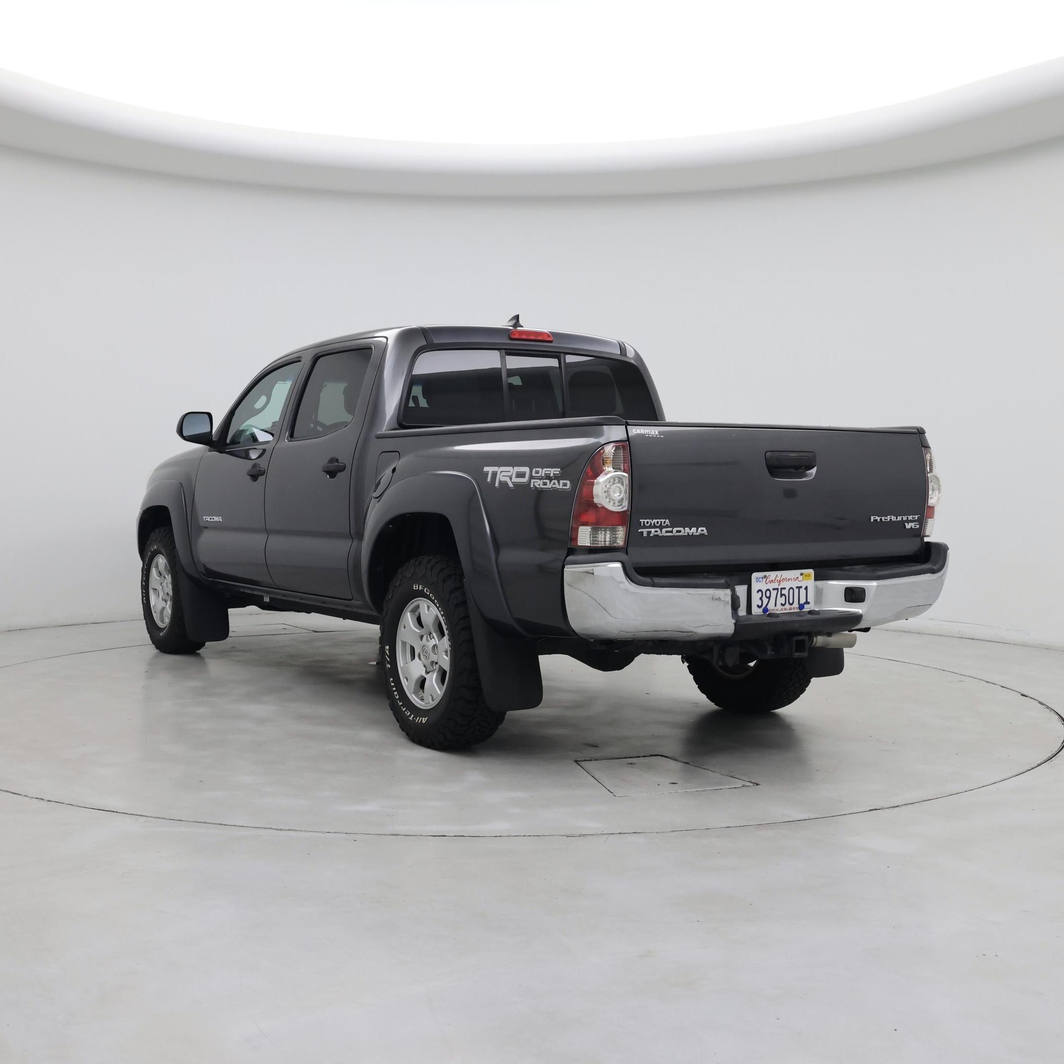 Thumbnail: 2015 Toyota Tacoma - 2