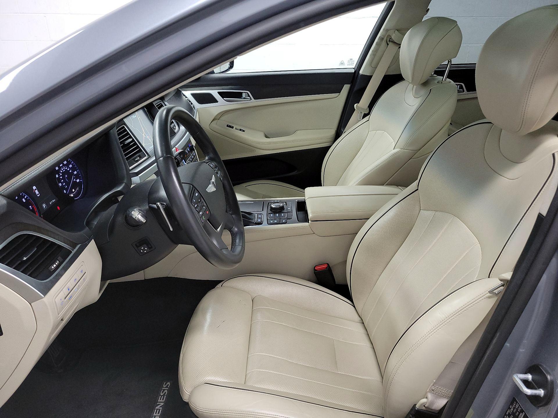 Thumbnail: 2016 Hyundai Genesis - 11