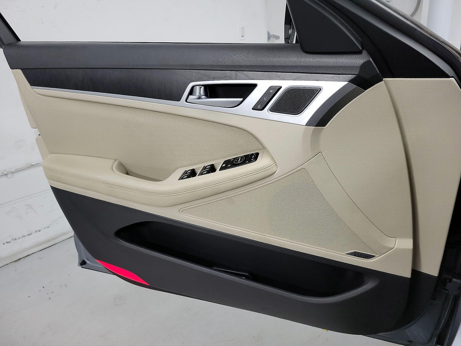 Thumbnail: 2016 Hyundai Genesis - 12