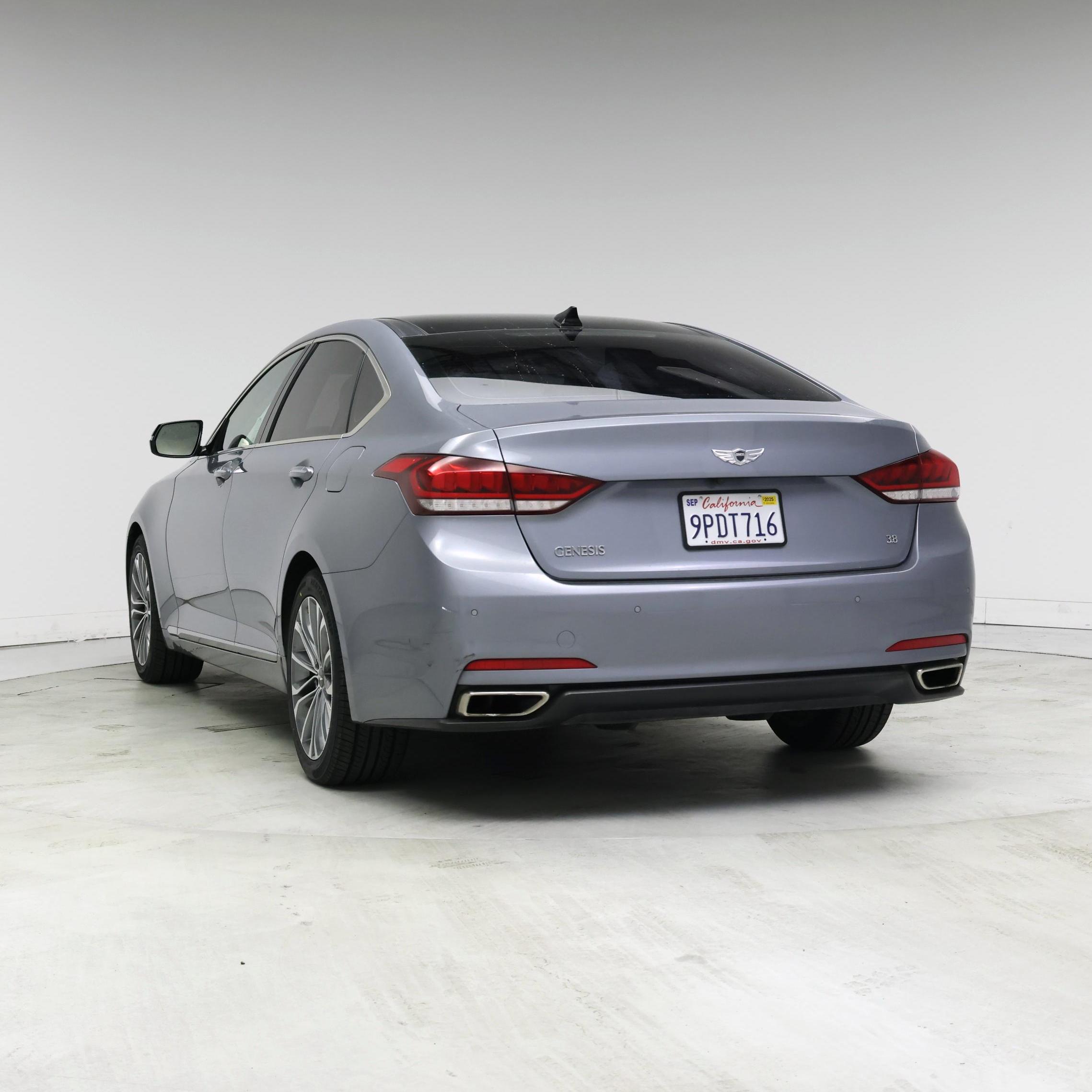 Thumbnail: 2016 Hyundai Genesis - 2