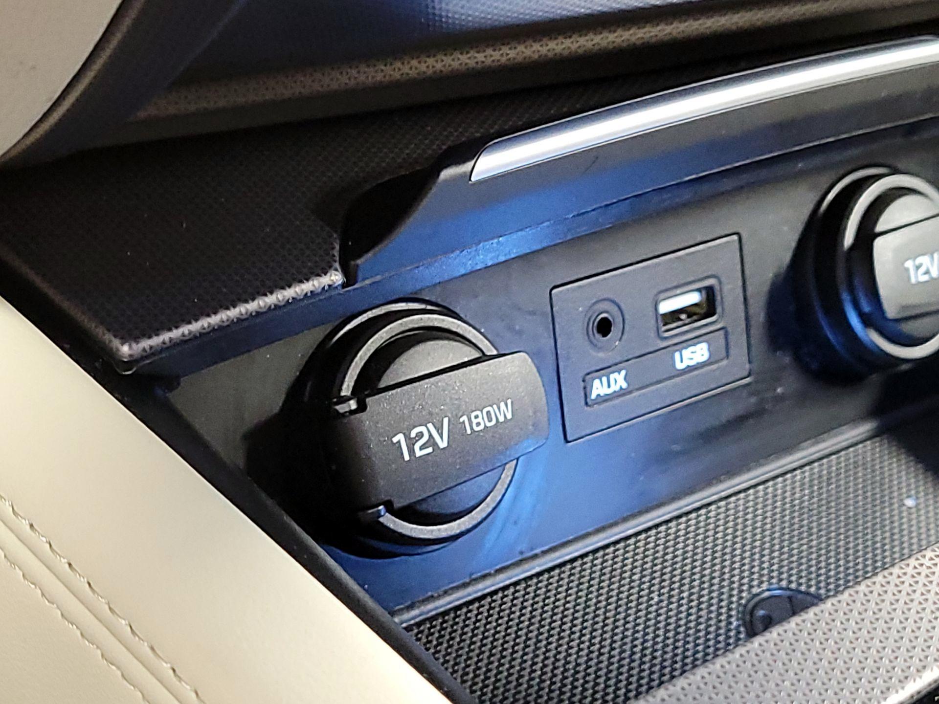 Thumbnail: 2016 Hyundai Genesis - 19