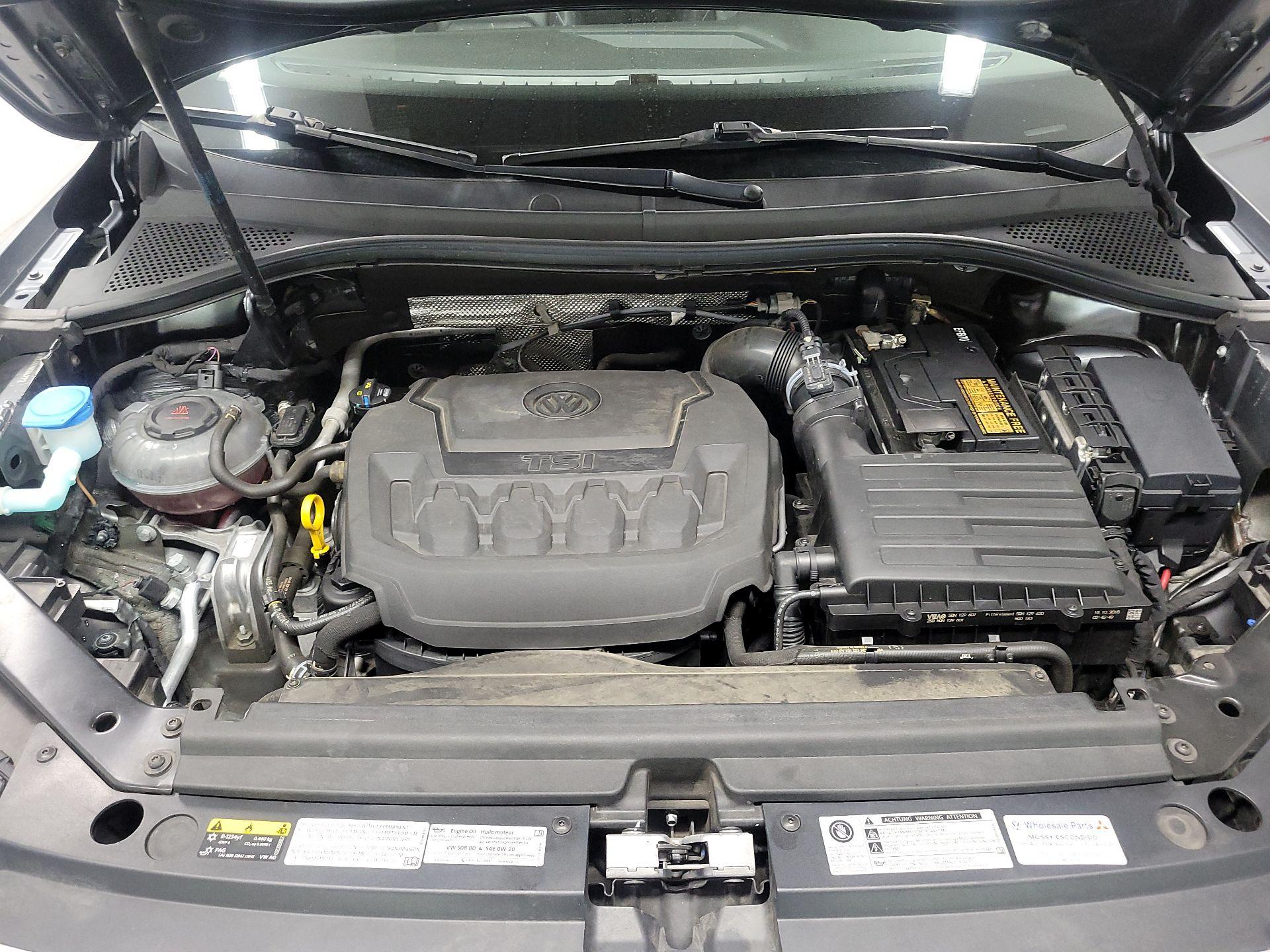 Thumbnail: 2019 Volkswagen Tiguan - 18
