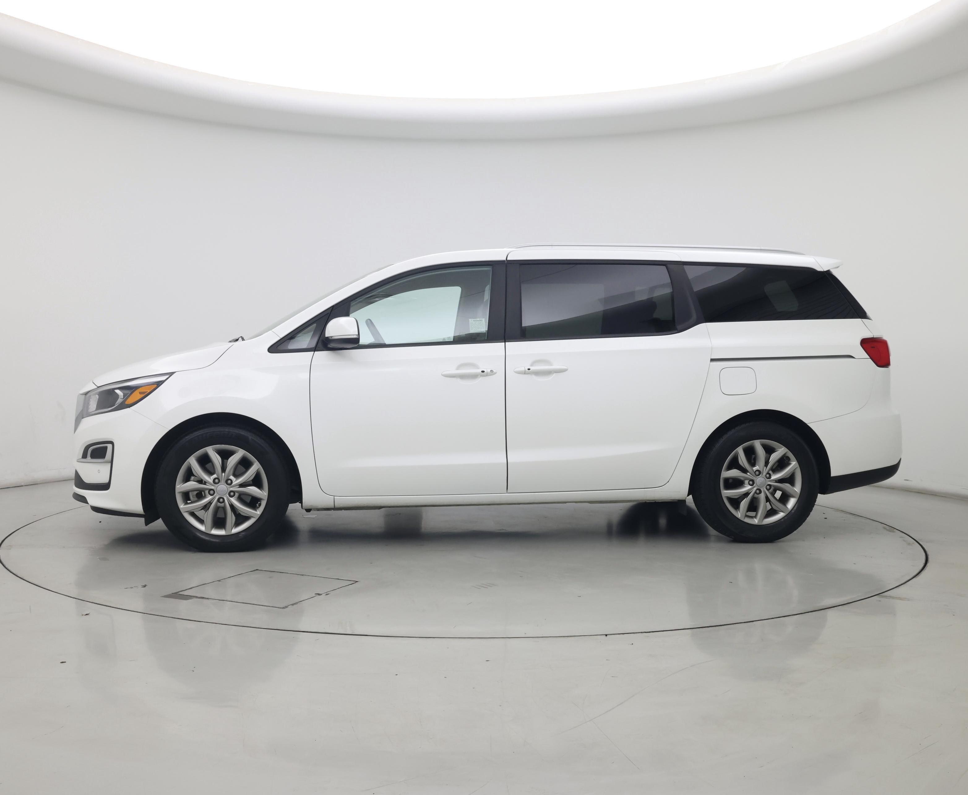 Thumbnail: 2019 Kia Sedona - 3