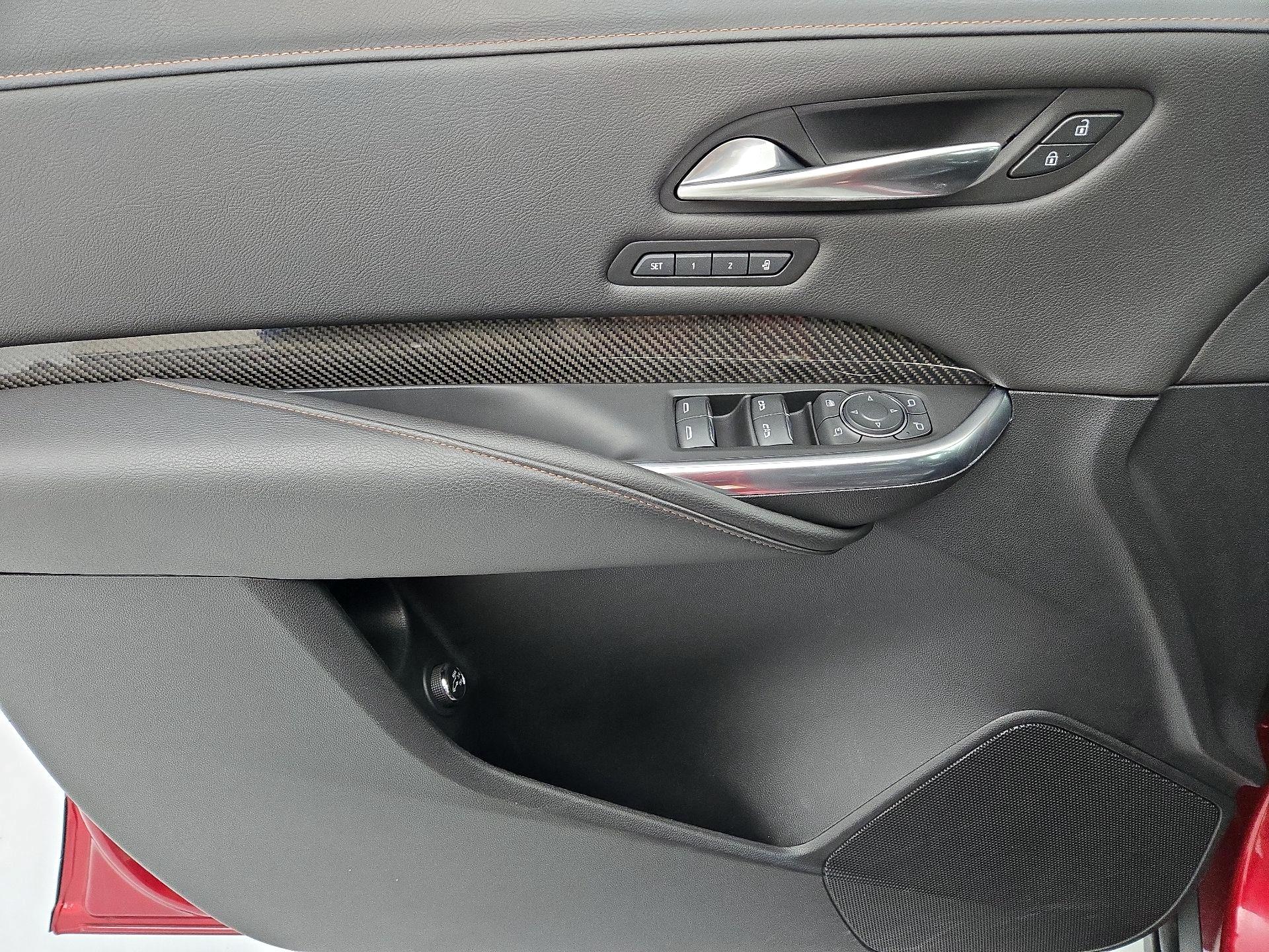 Thumbnail: 2021 Cadillac XT4 - 12