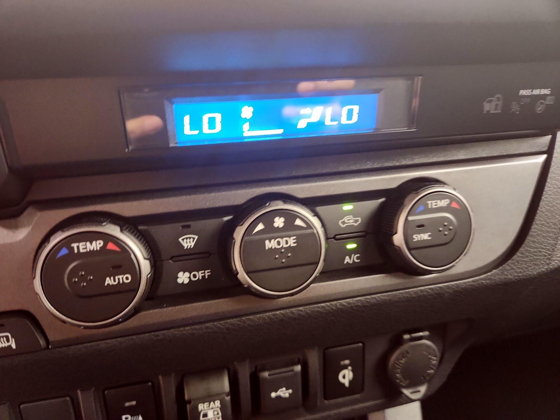 Thumbnail: 2021 Toyota Tacoma - 16
