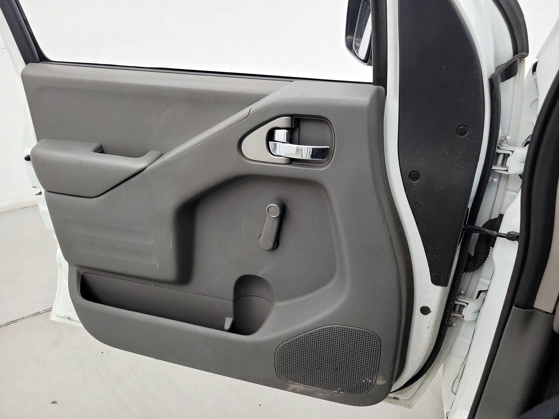 Thumbnail: 2016 Nissan Frontier - 12