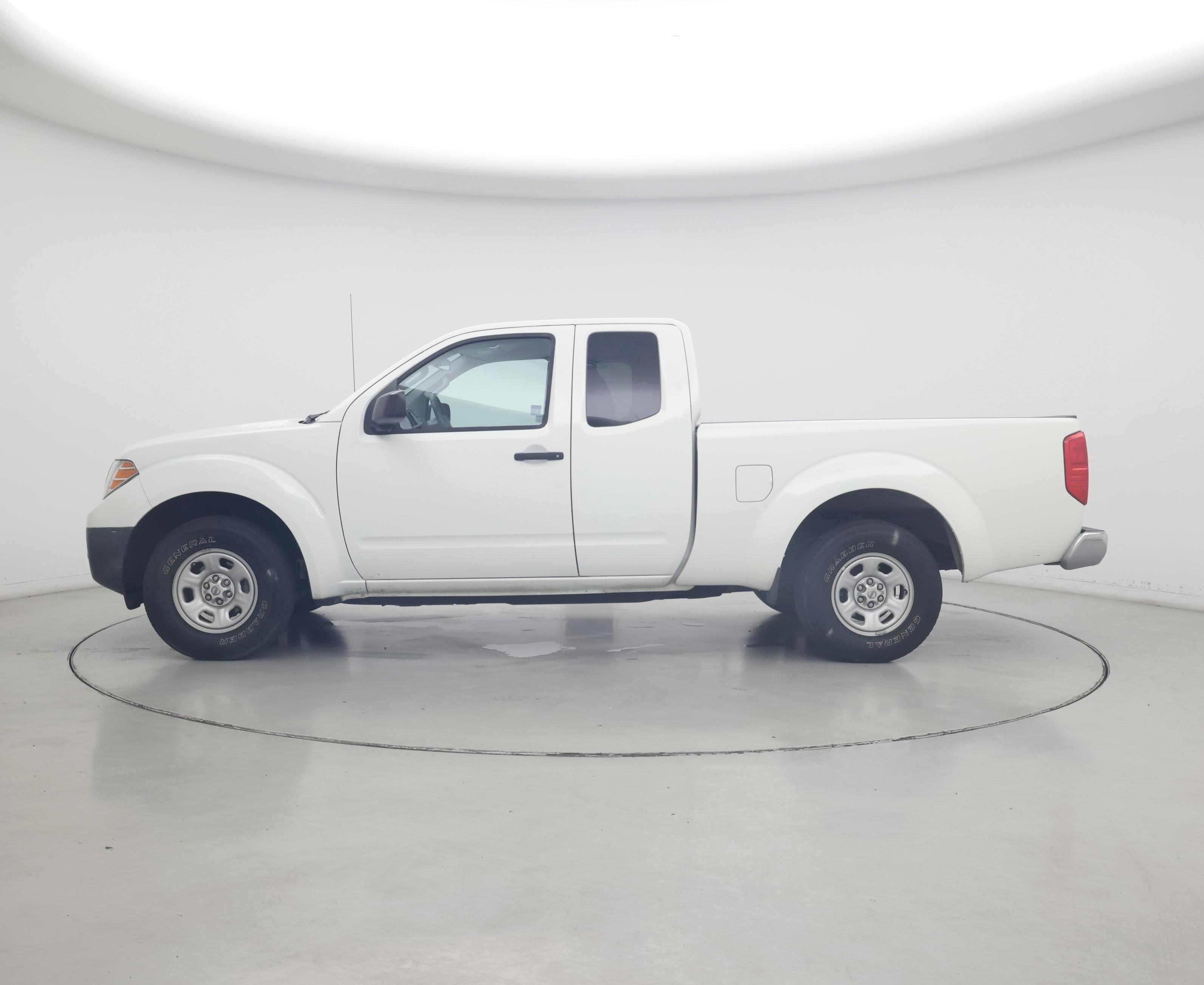 Thumbnail: 2016 Nissan Frontier - 3