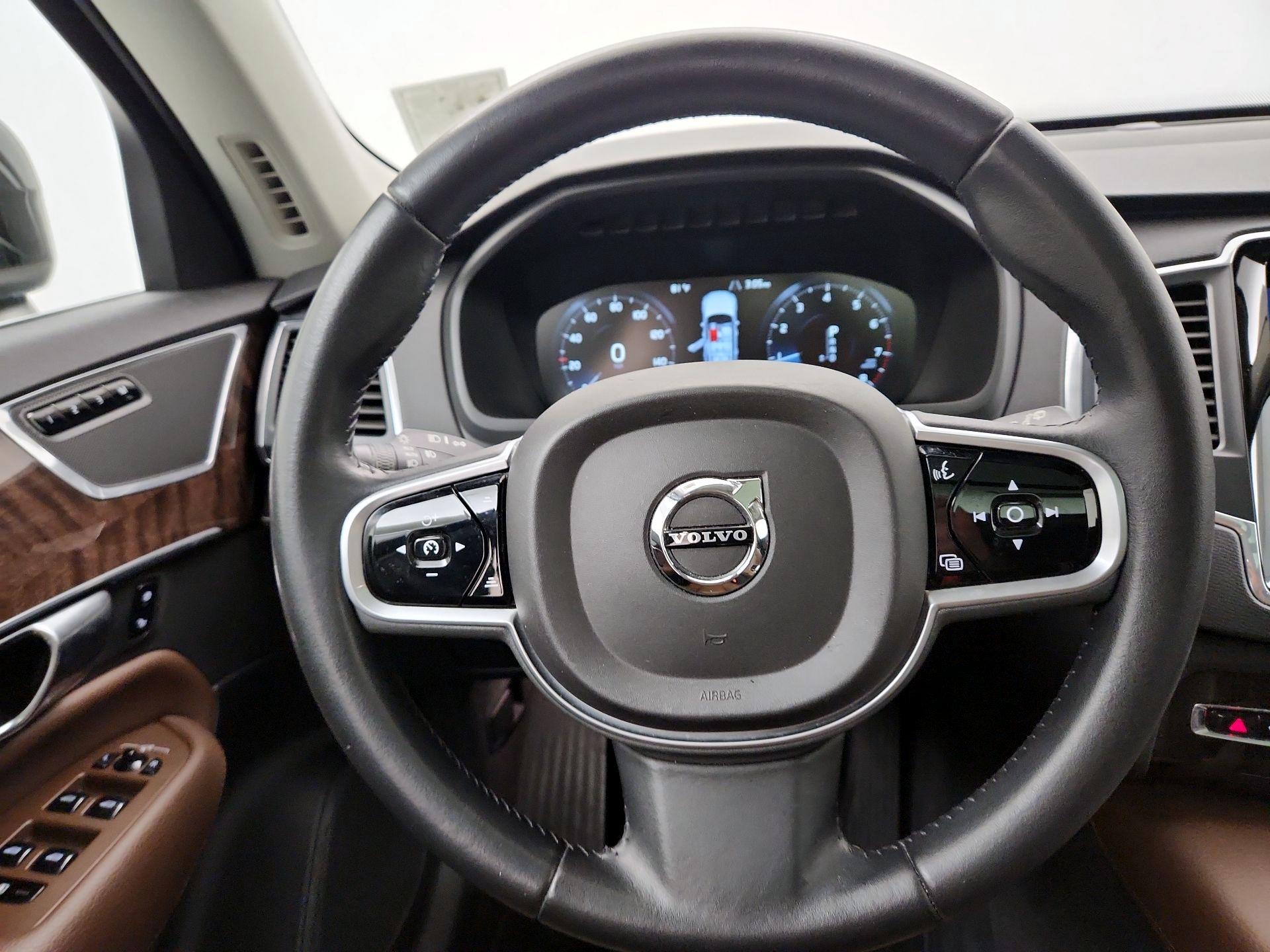 Thumbnail: 2019 Volvo XC90 - 10