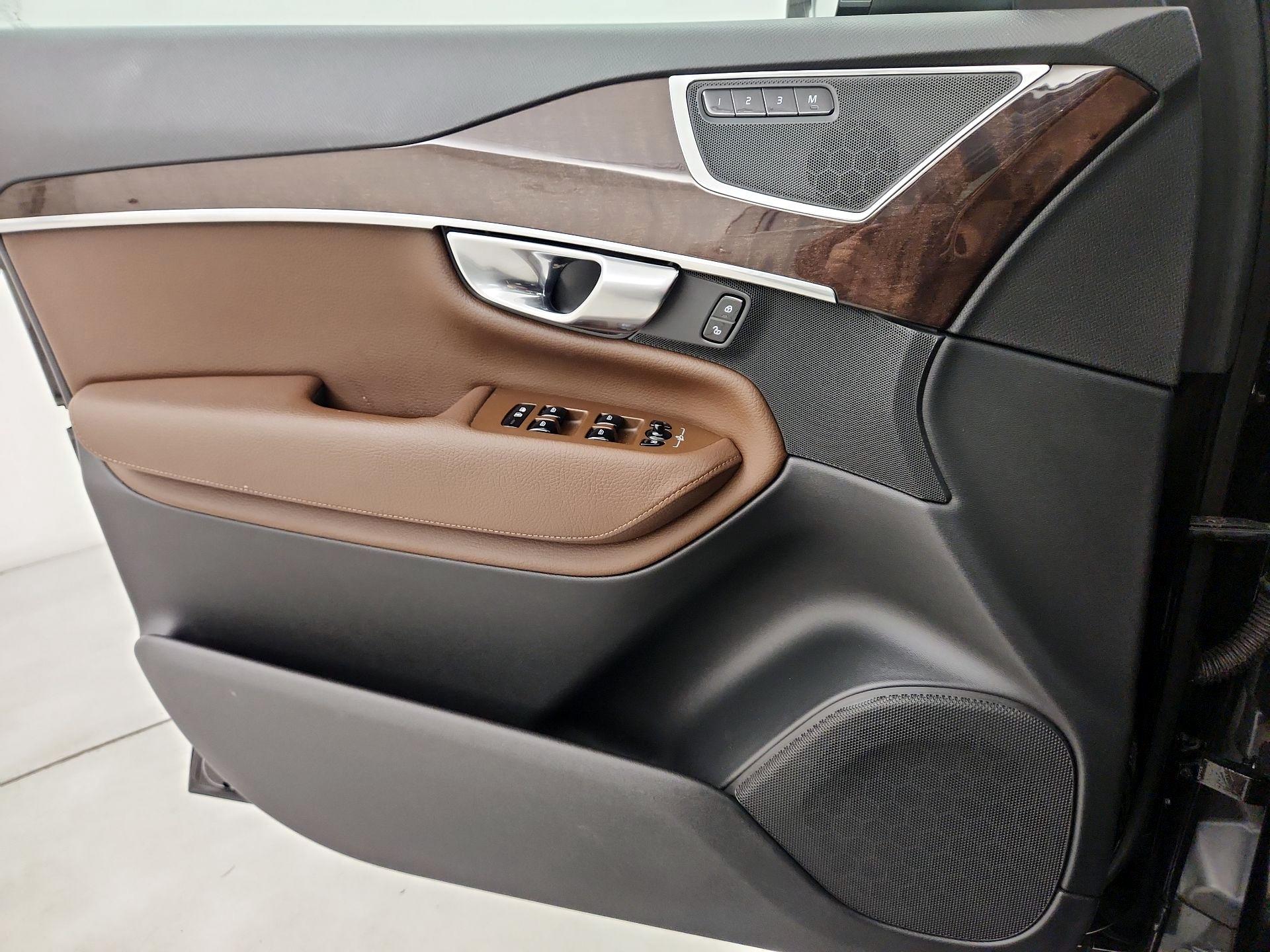 Thumbnail: 2019 Volvo XC90 - 12