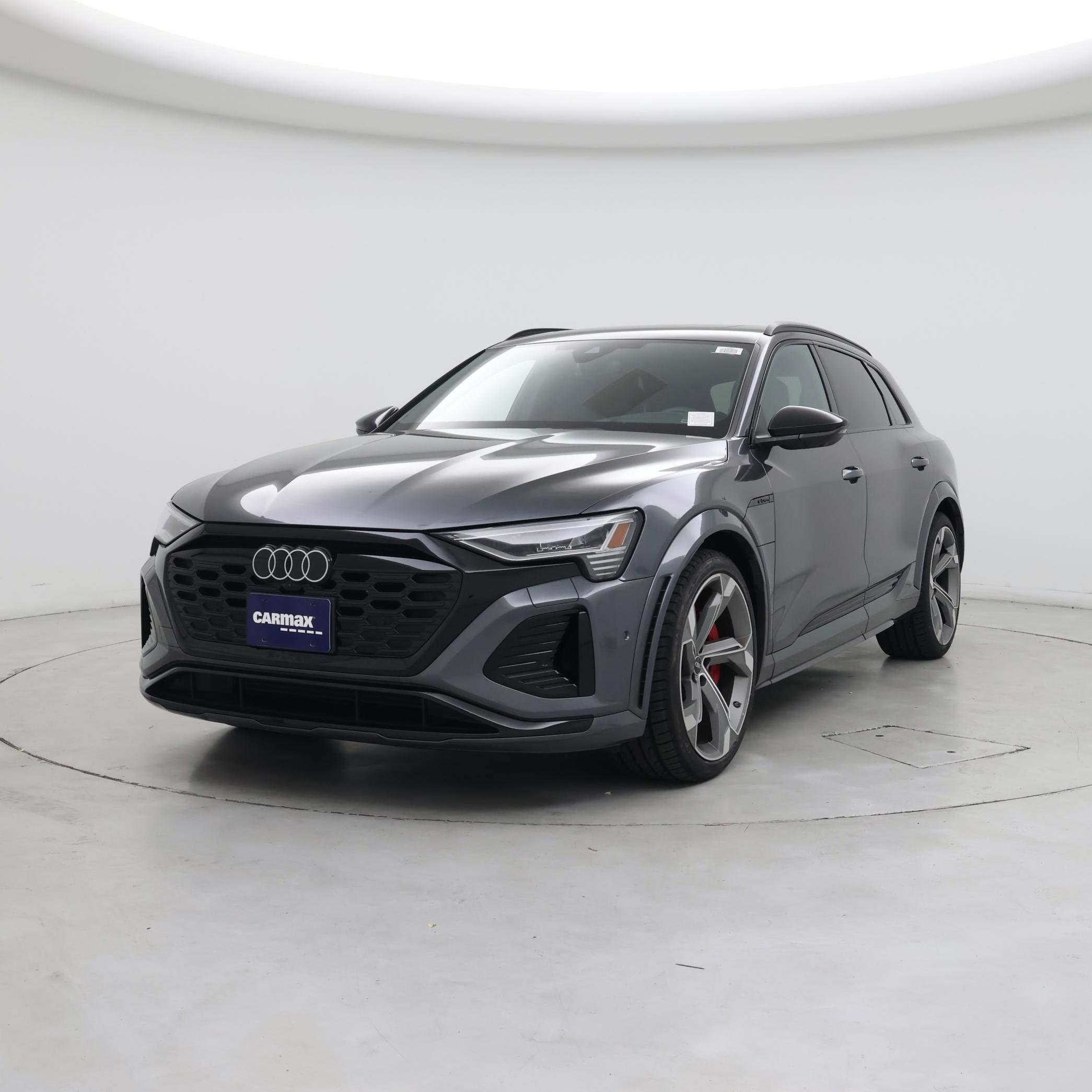 Thumbnail: 2024 Audi SQ8 e-tron - 4
