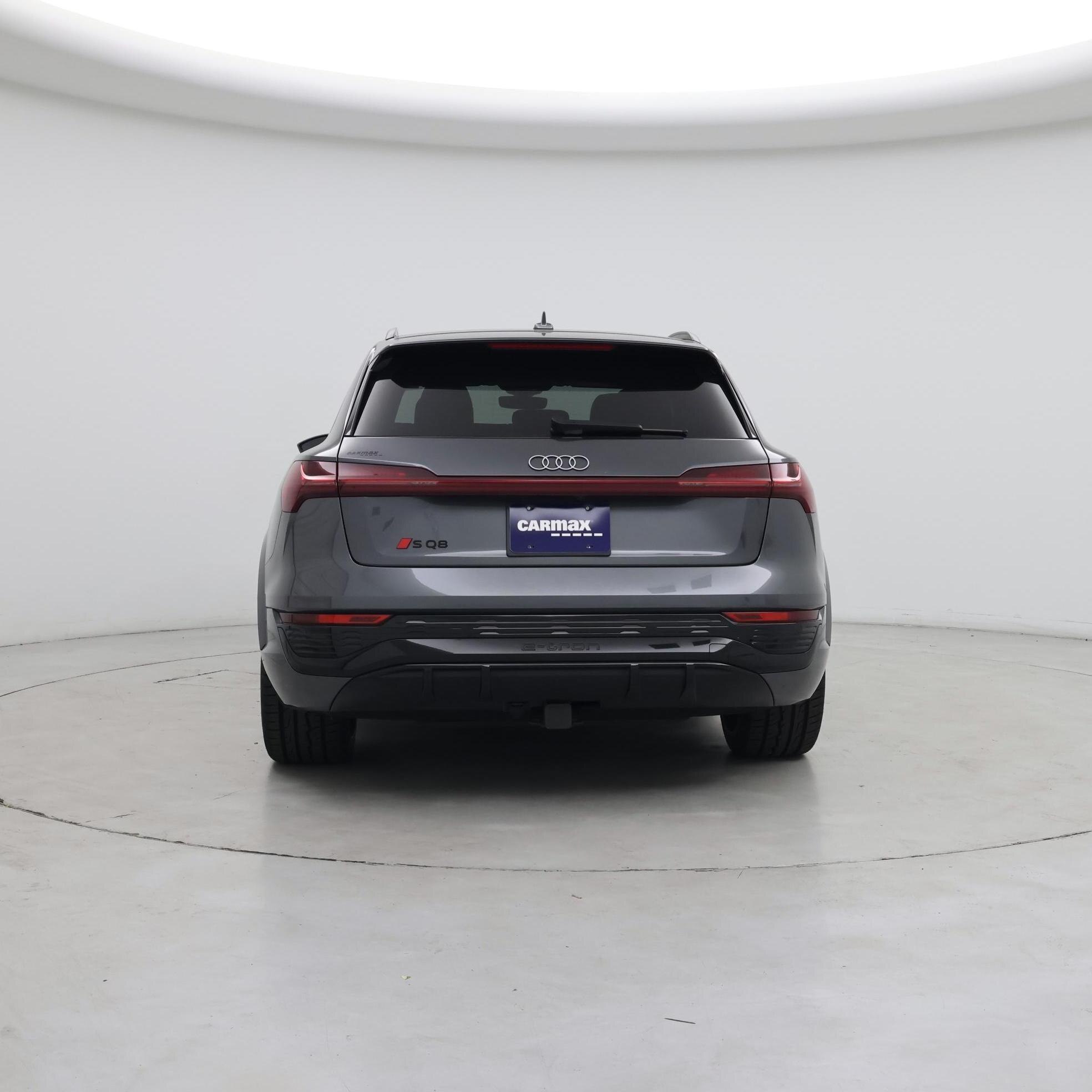 Thumbnail: 2024 Audi SQ8 e-tron - 6