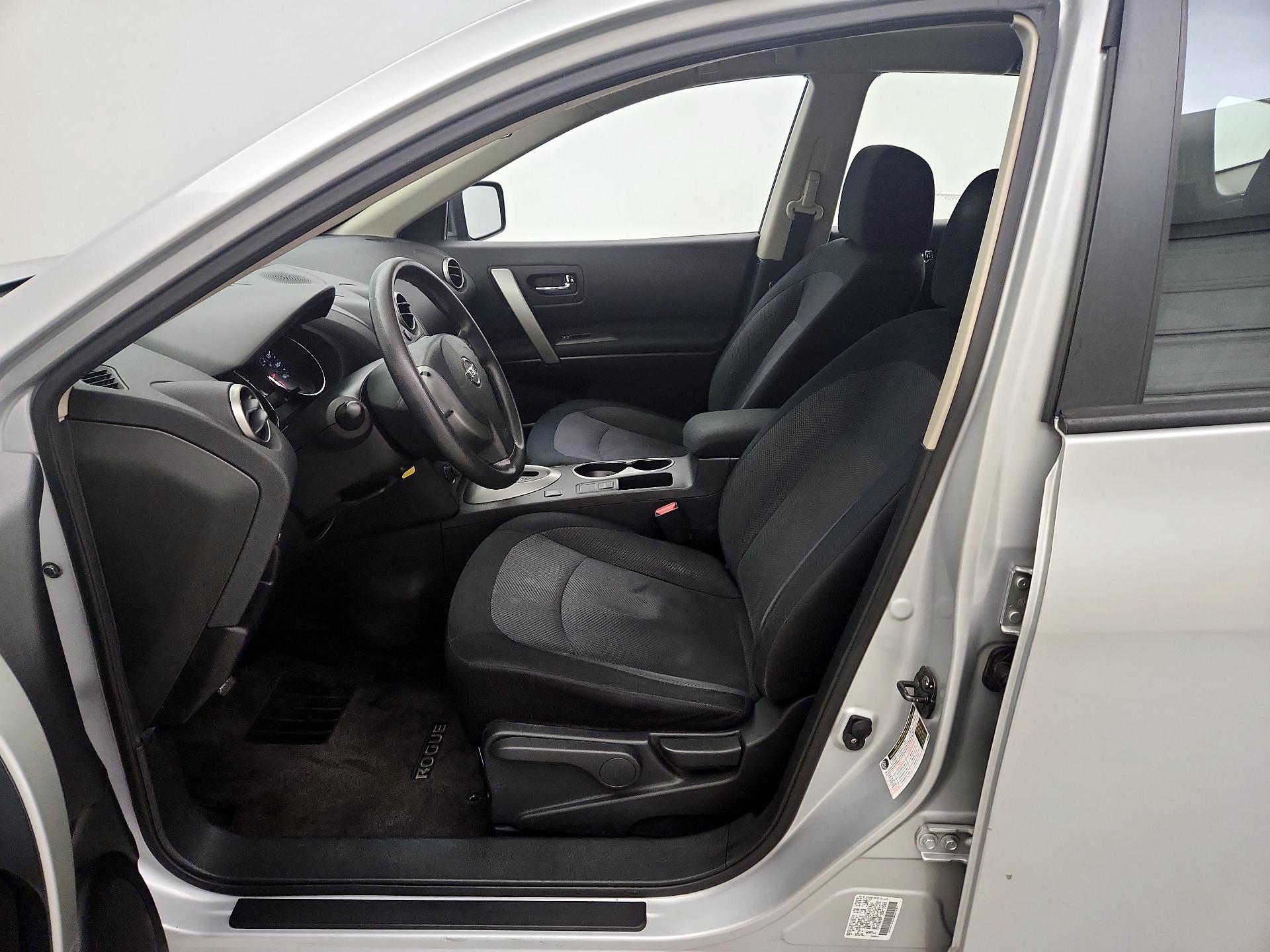 Thumbnail: 2013 Nissan Rogue - 11