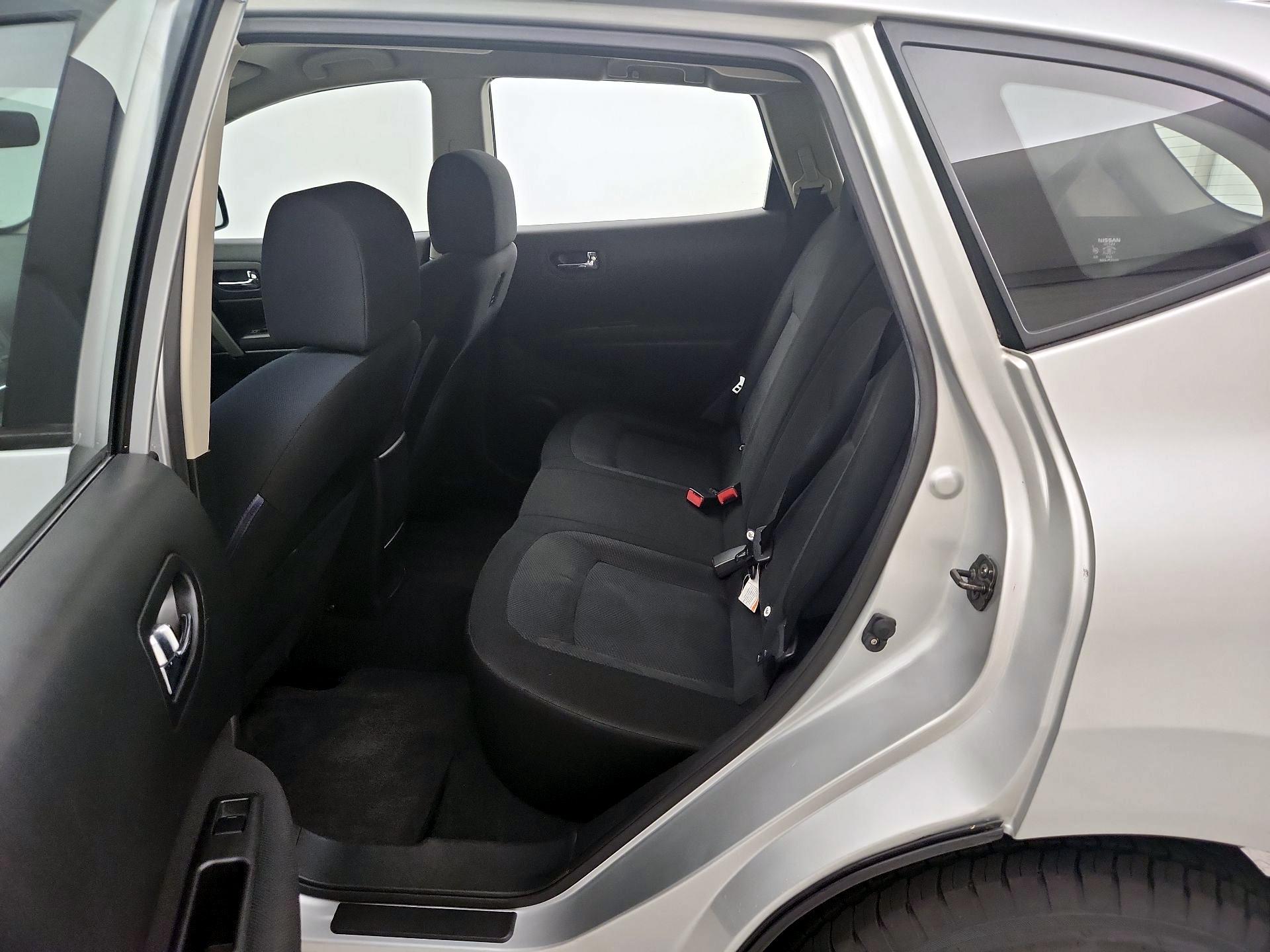 Thumbnail: 2013 Nissan Rogue - 18