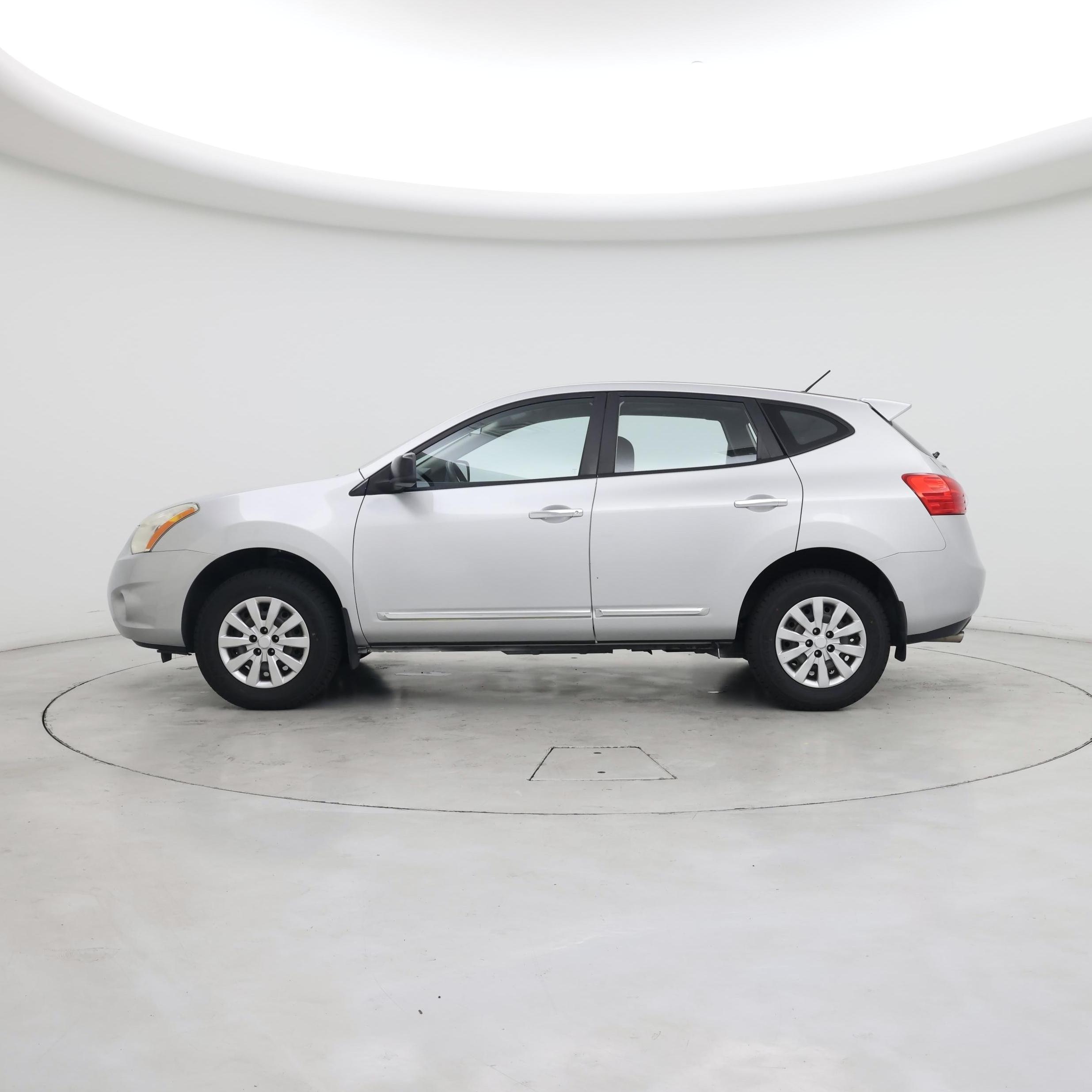 Thumbnail: 2013 Nissan Rogue - 3