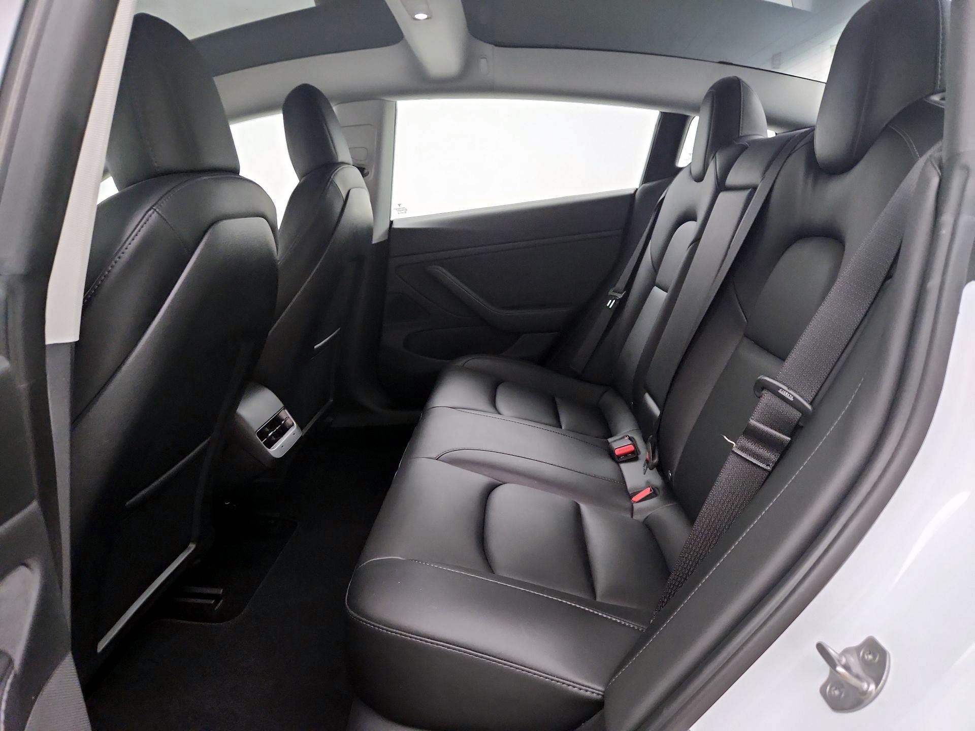Thumbnail: 2021 Tesla Model 3 - 18