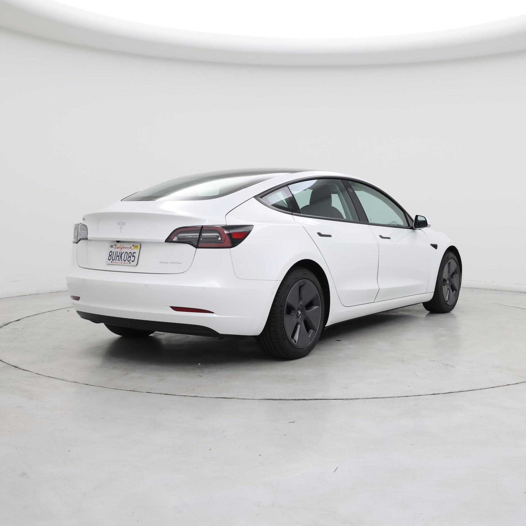 Thumbnail: 2021 Tesla Model 3 - 8