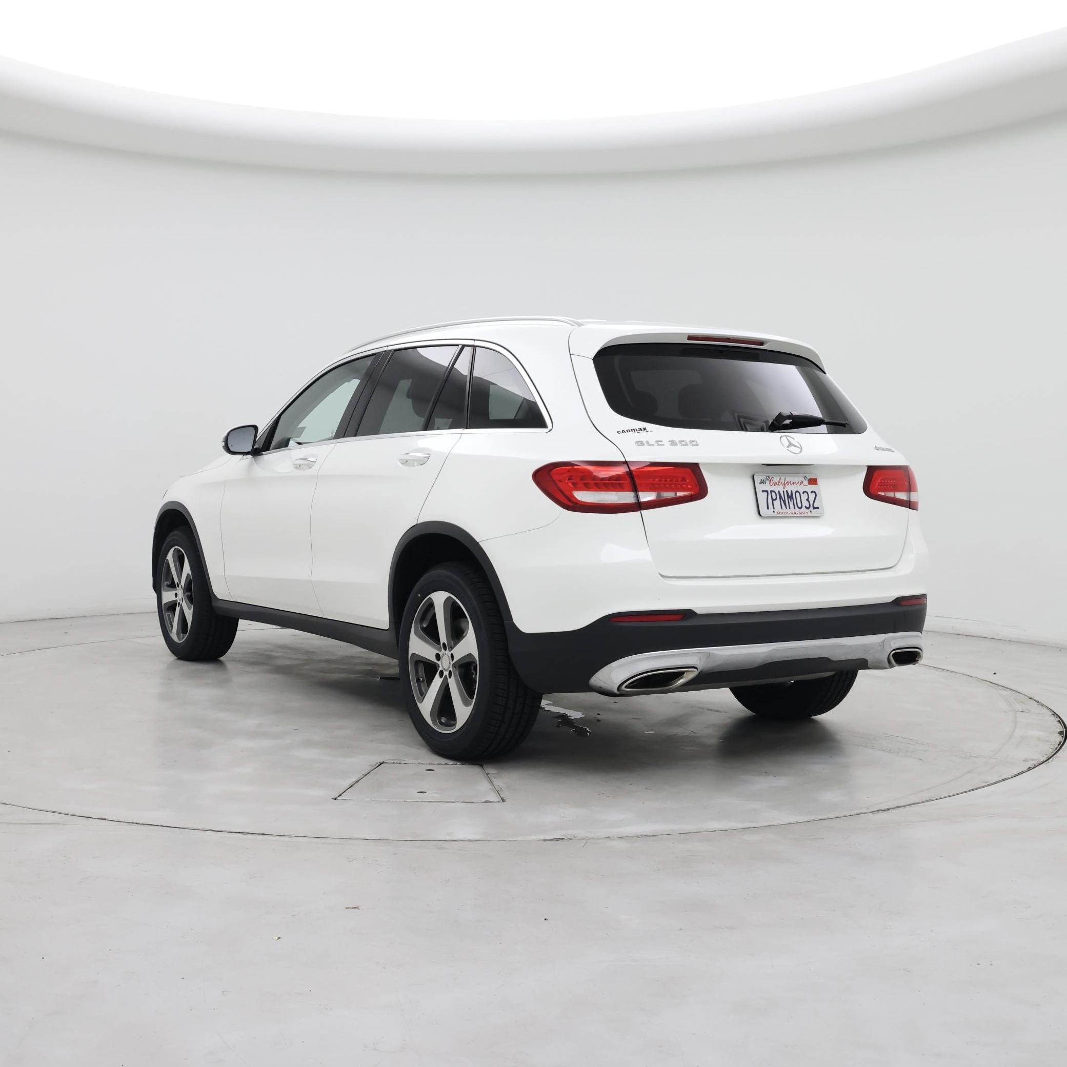 Thumbnail: 2016 Mercedes-Benz GLC - 2