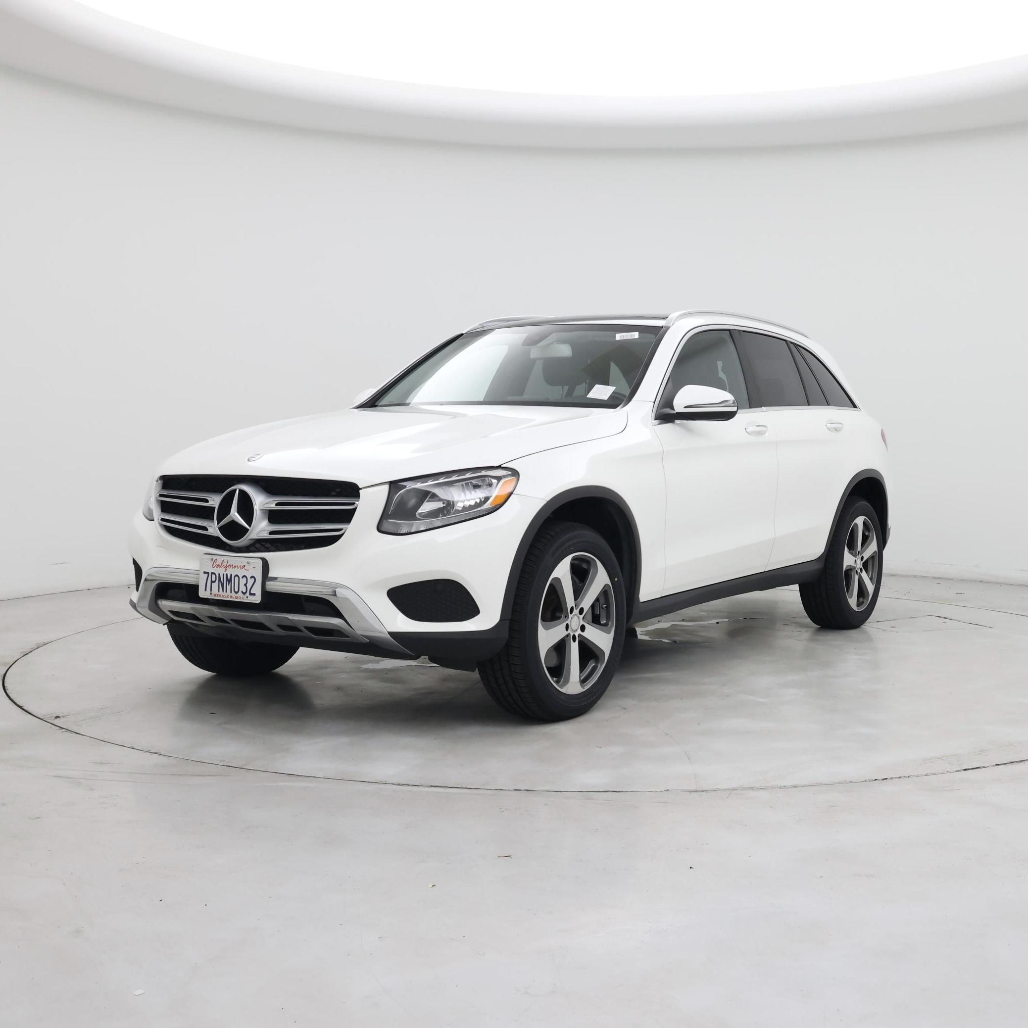 Thumbnail: 2016 Mercedes-Benz GLC - 4