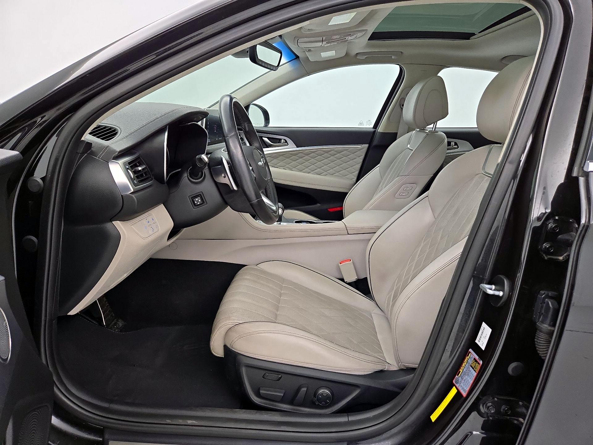 Thumbnail: 2019 Genesis G70 - 11
