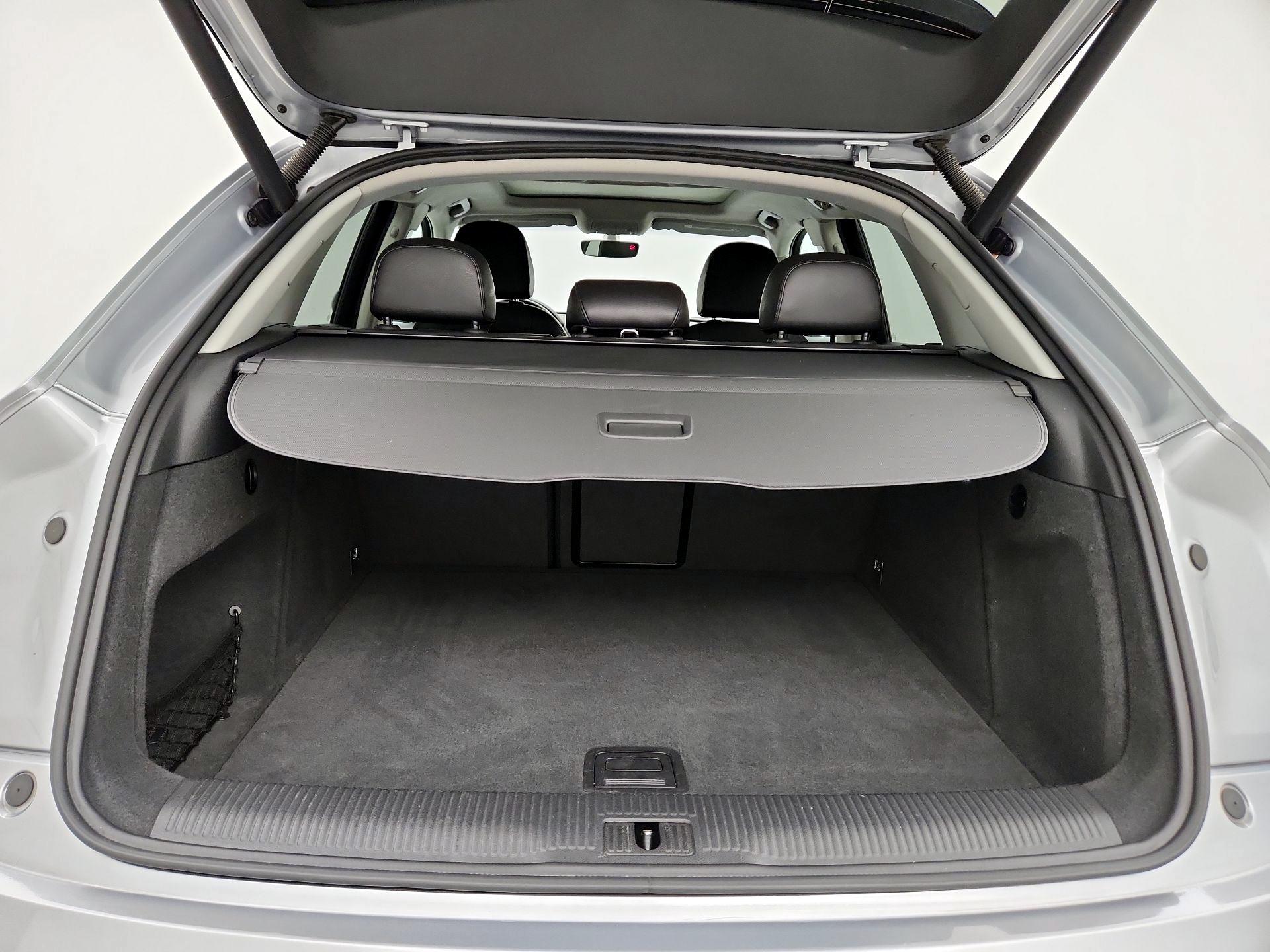 Thumbnail: 2016 Audi Q3 - 19
