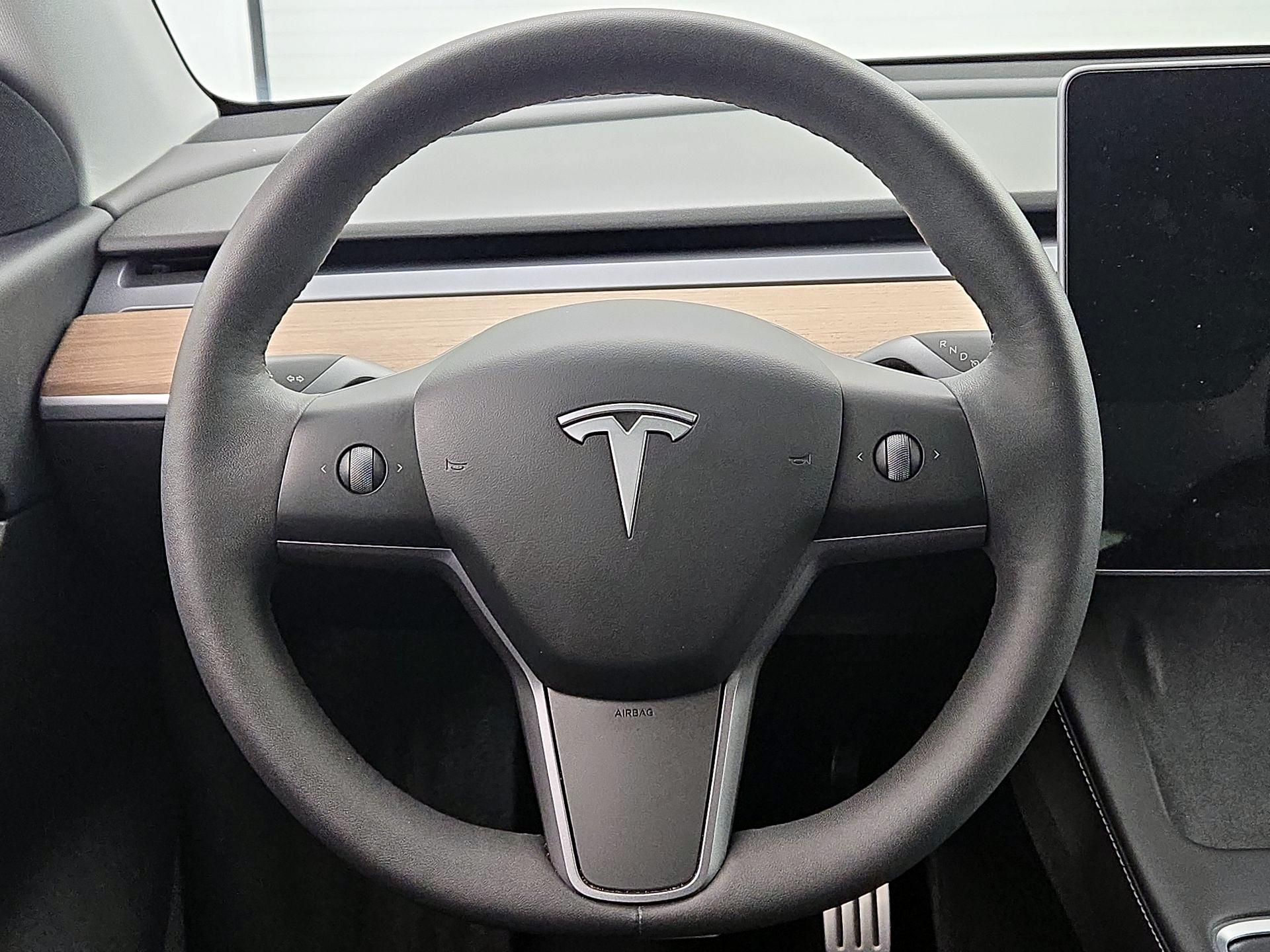 Thumbnail: 2022 Tesla Model Y - 10