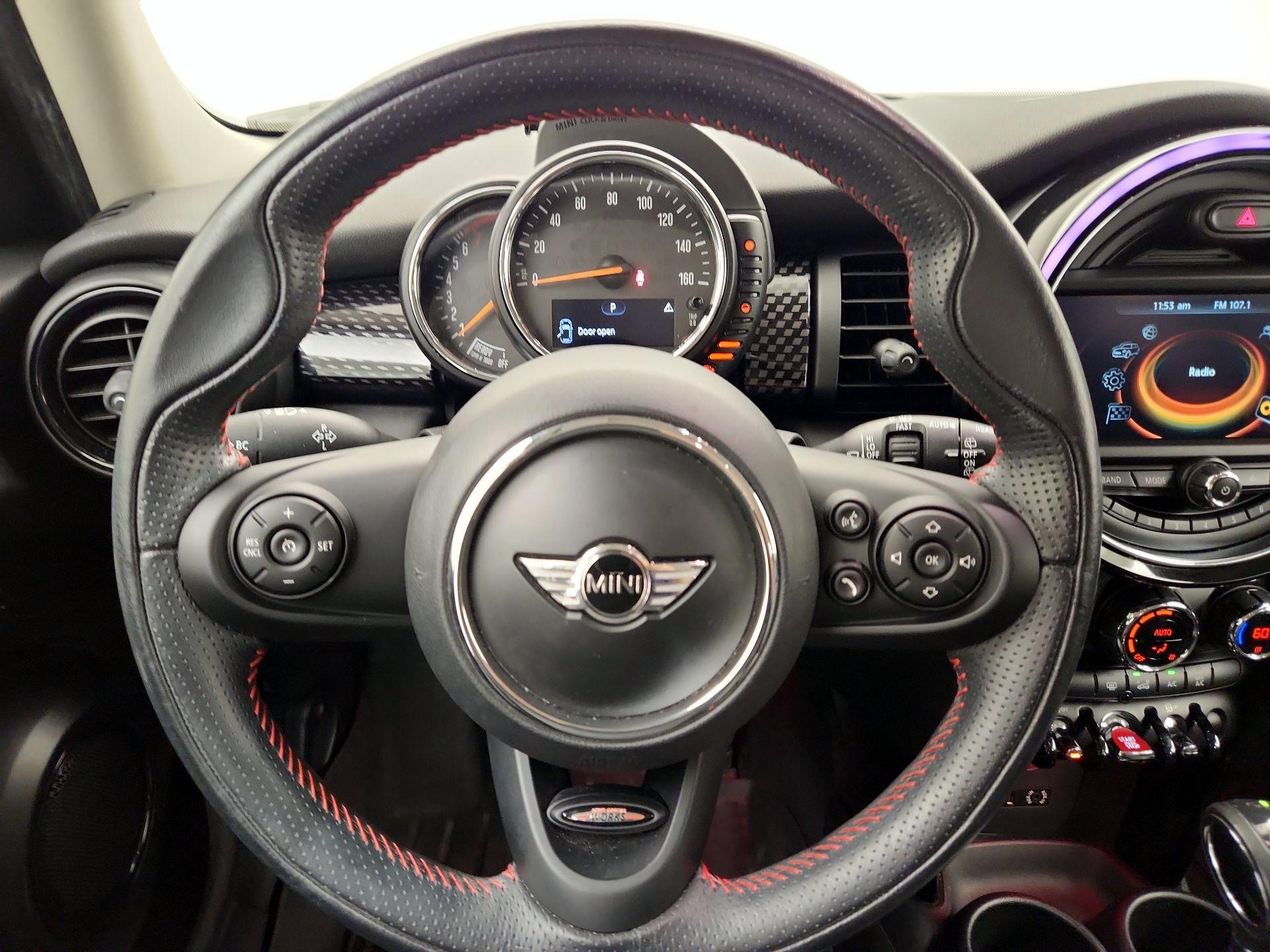 Thumbnail: 2016 MINI Cooper Hardtop - 10