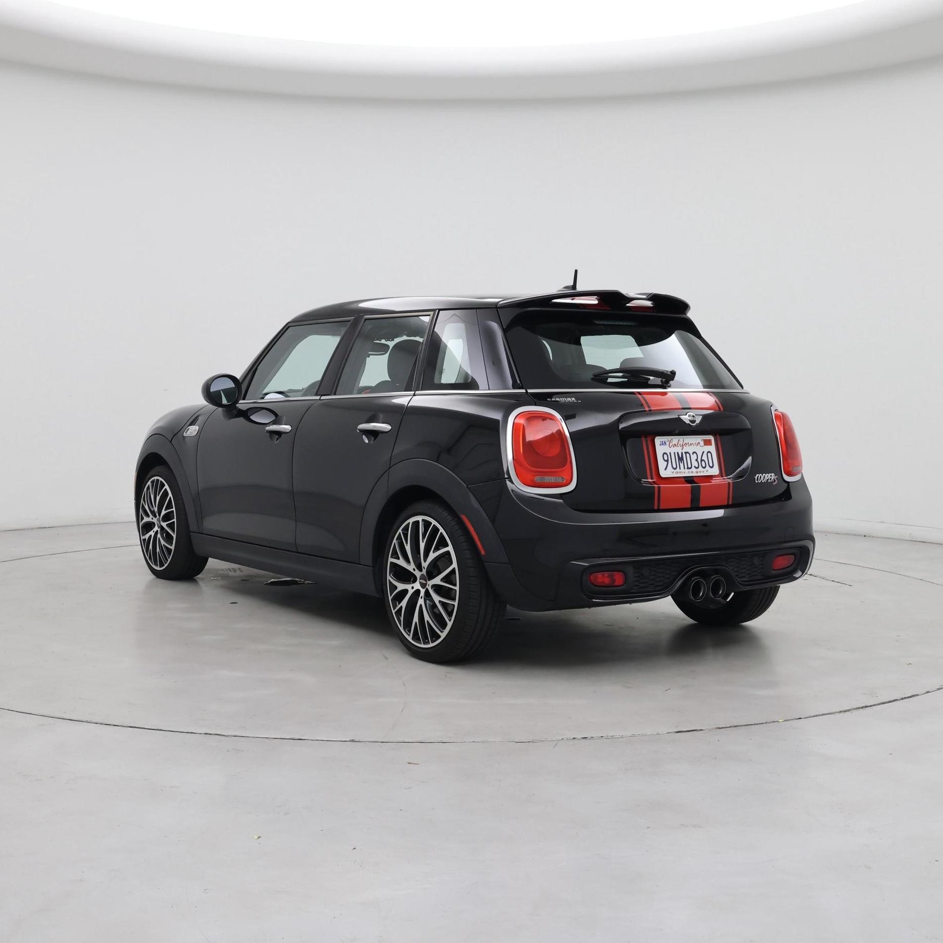 Thumbnail: 2016 MINI Cooper Hardtop - 2