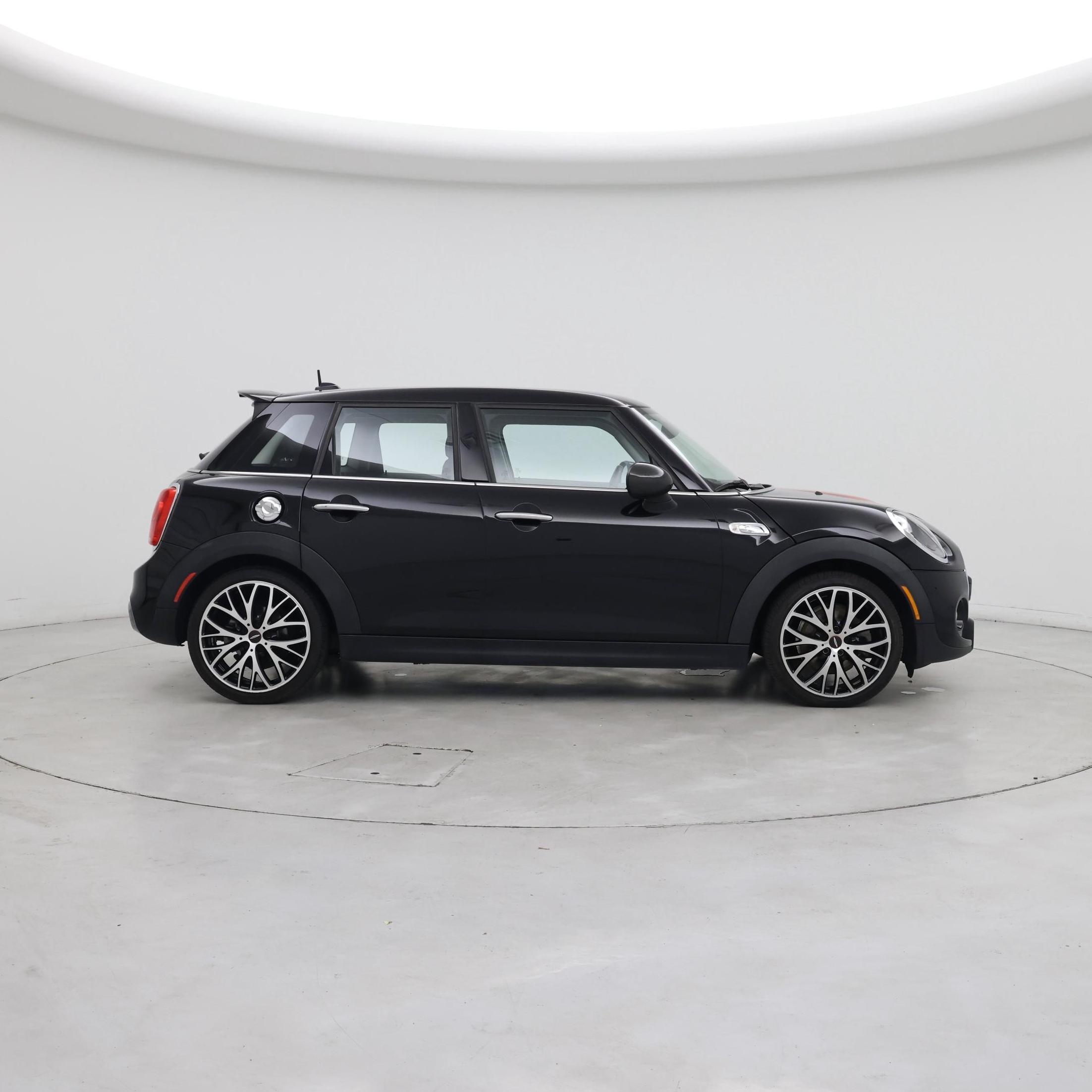 Thumbnail: 2016 MINI Cooper Hardtop - 7