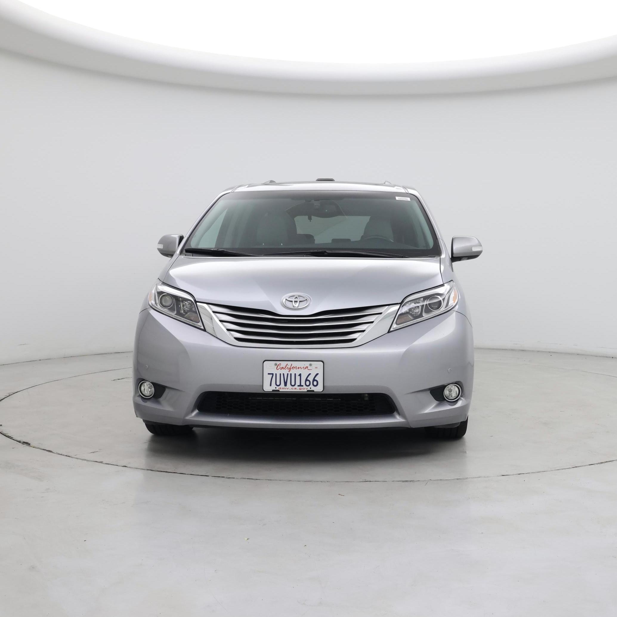 Thumbnail: 2016 Toyota Sienna - 5