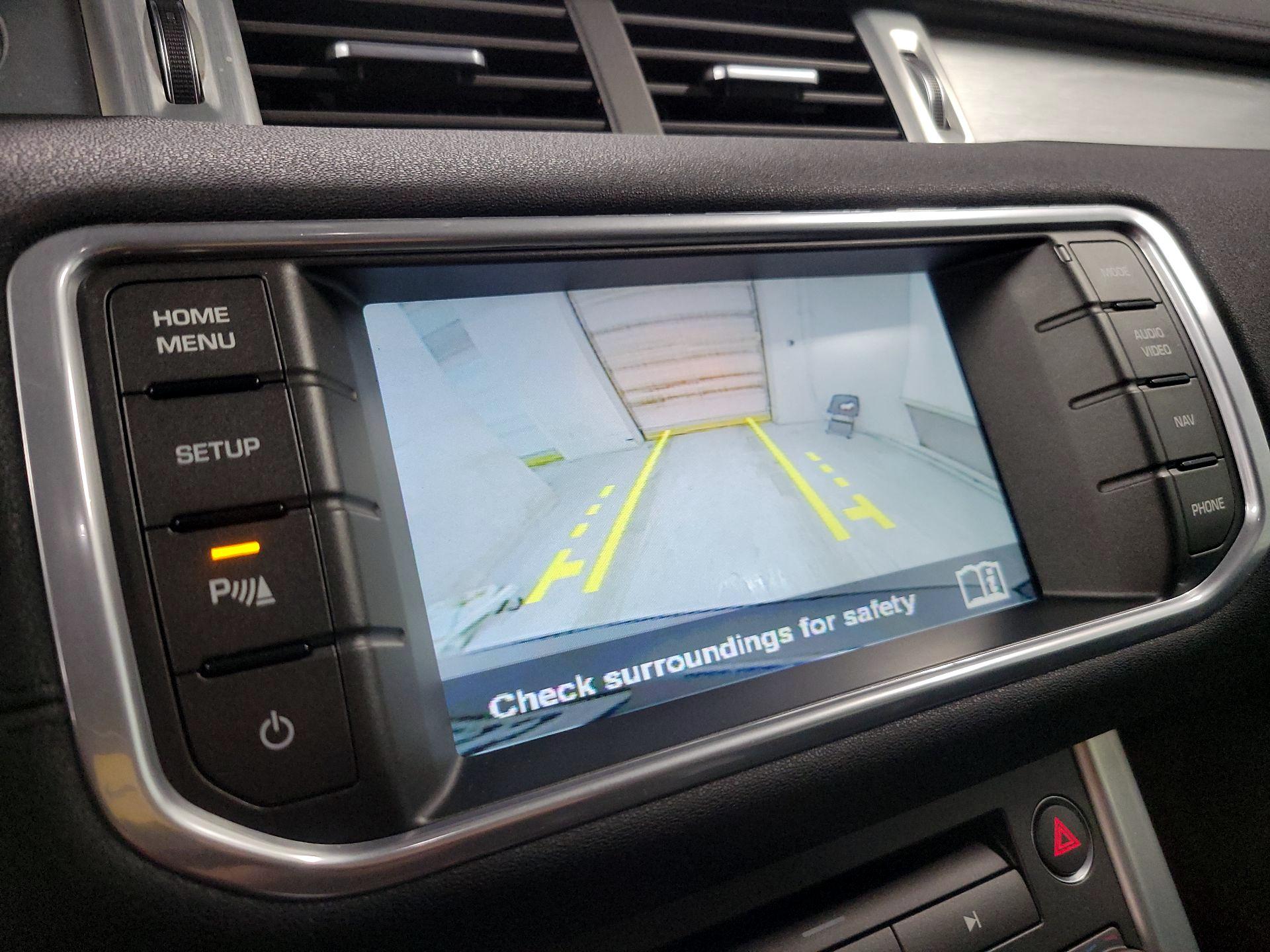 Thumbnail: 2015 Land Rover Range Rover Evoque - 15