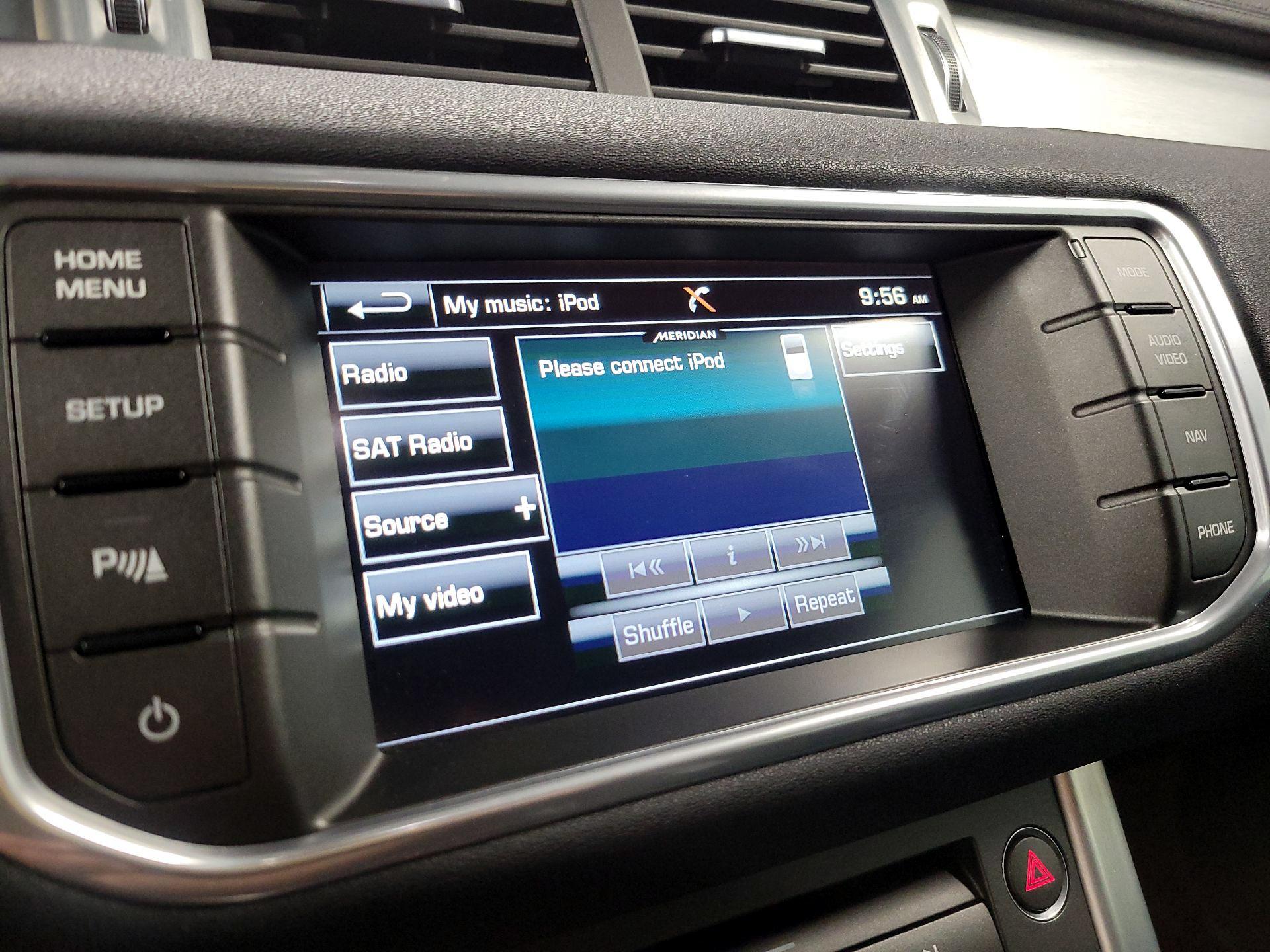 Thumbnail: 2015 Land Rover Range Rover Evoque - 16