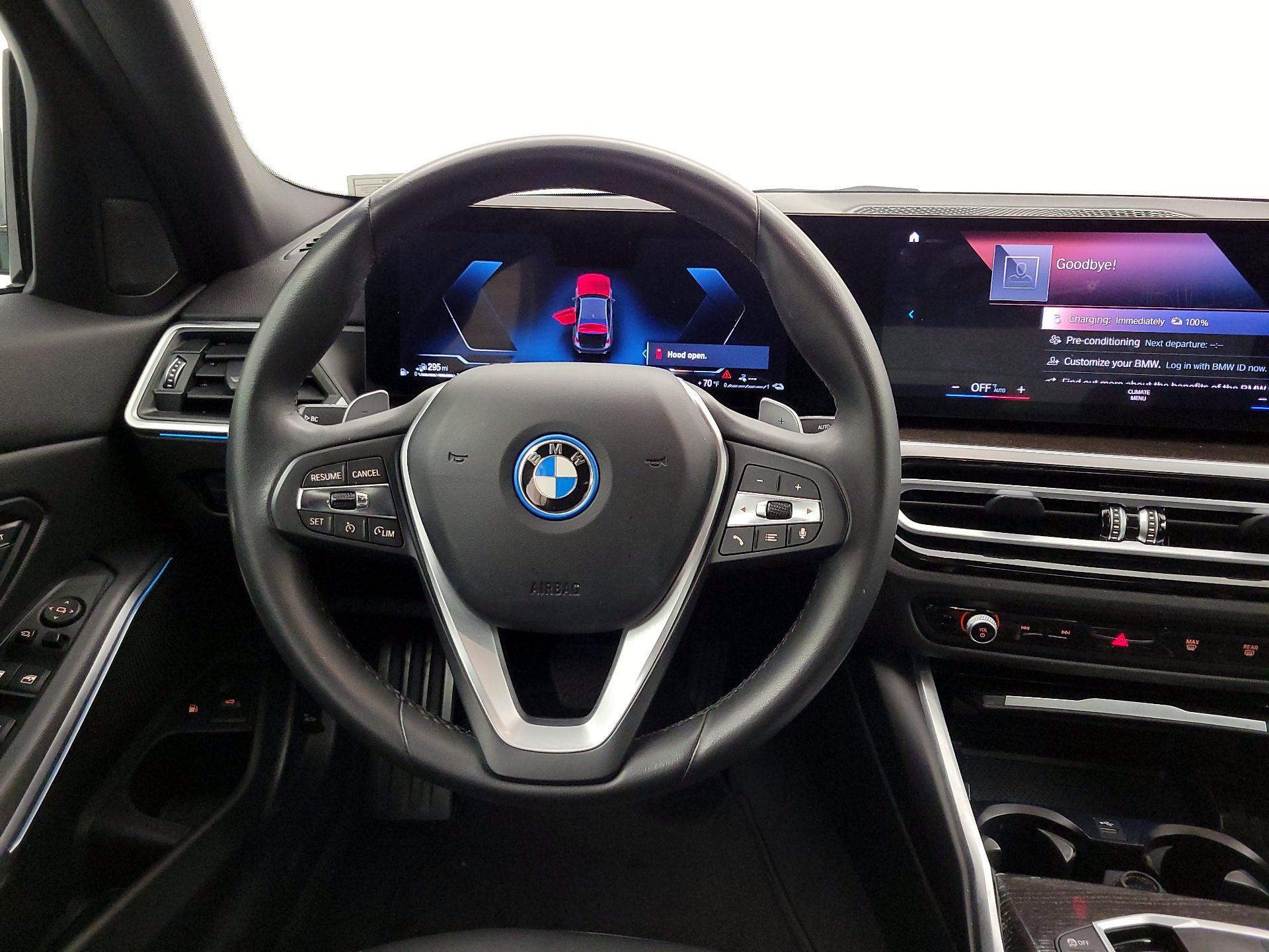 Thumbnail: 2023 BMW 3 Series - 10
