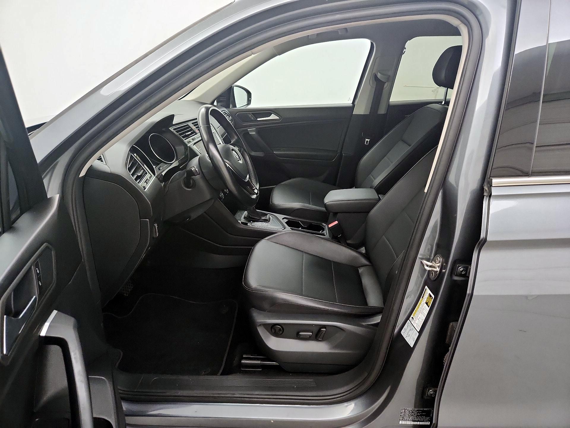 Thumbnail: 2019 Volkswagen Tiguan - 11